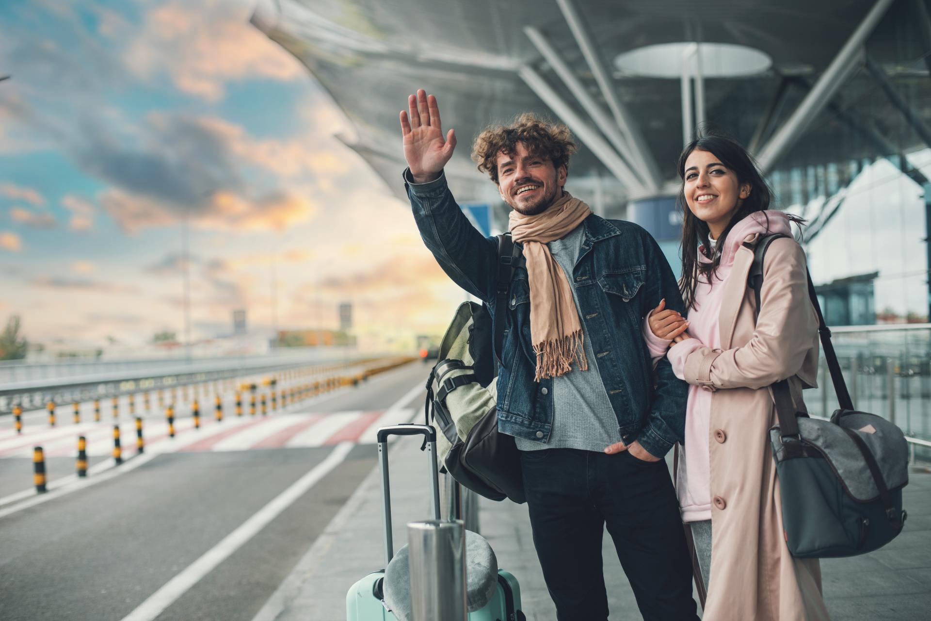 Taxi Aeropuerto de Málaga Traslado Charly 24 Horas ofrece servicio de taxi en Málaga a precios competitivos