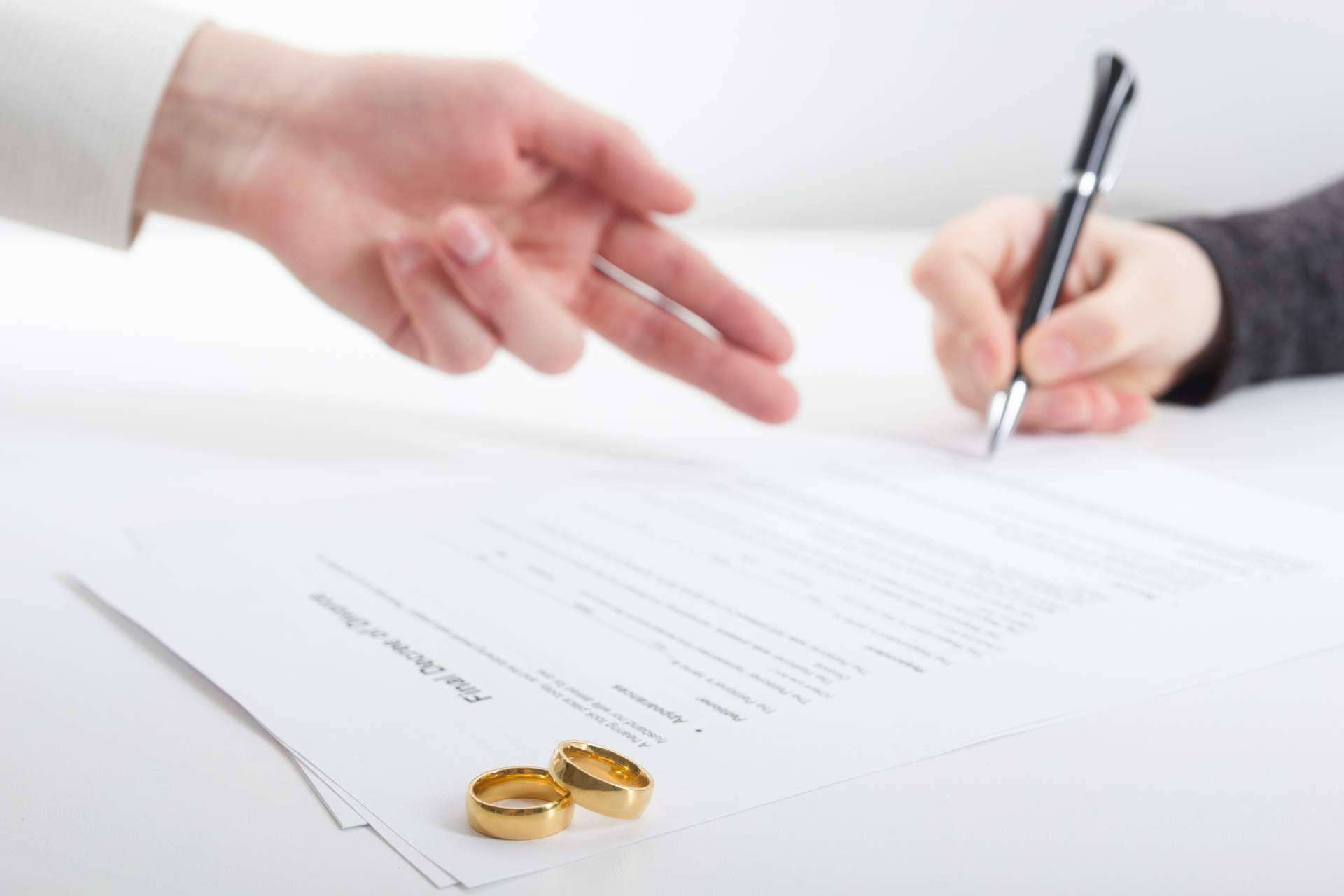 Posible crecimiento en el número de divorcios tras la pandemia, según abogado especialista en divorcios