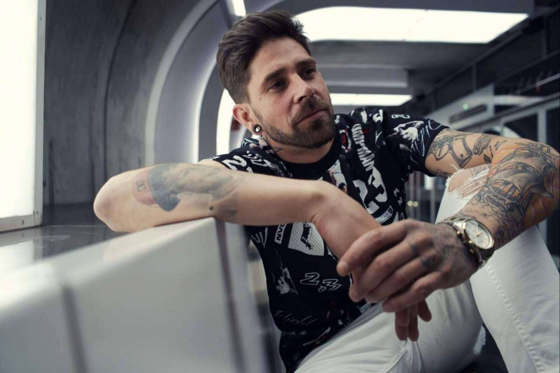 Miles de reproducciones en el nuevo single de El Masón