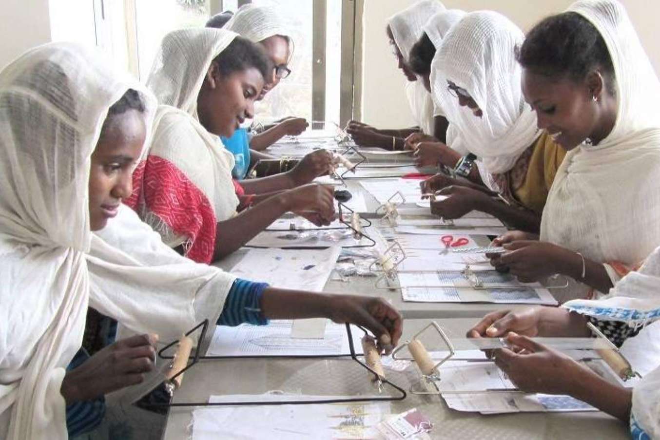 El proyecto solidario DKARY trata de mejorar la condición de las mujeres en India