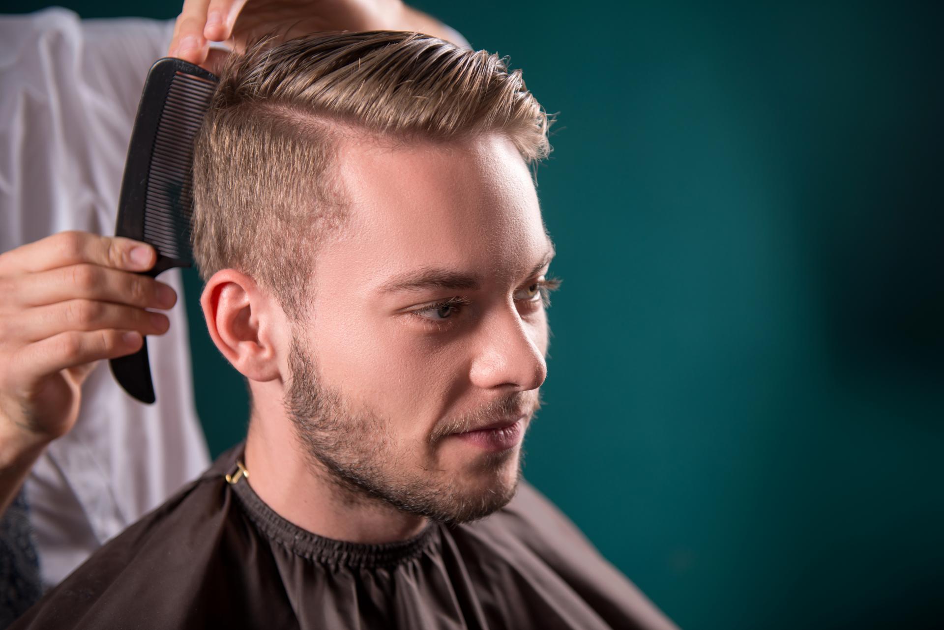 Formación de Peluquería de Caballeros, la peluquería para hombre en Madrid que ofrece cortes de pelo gratis