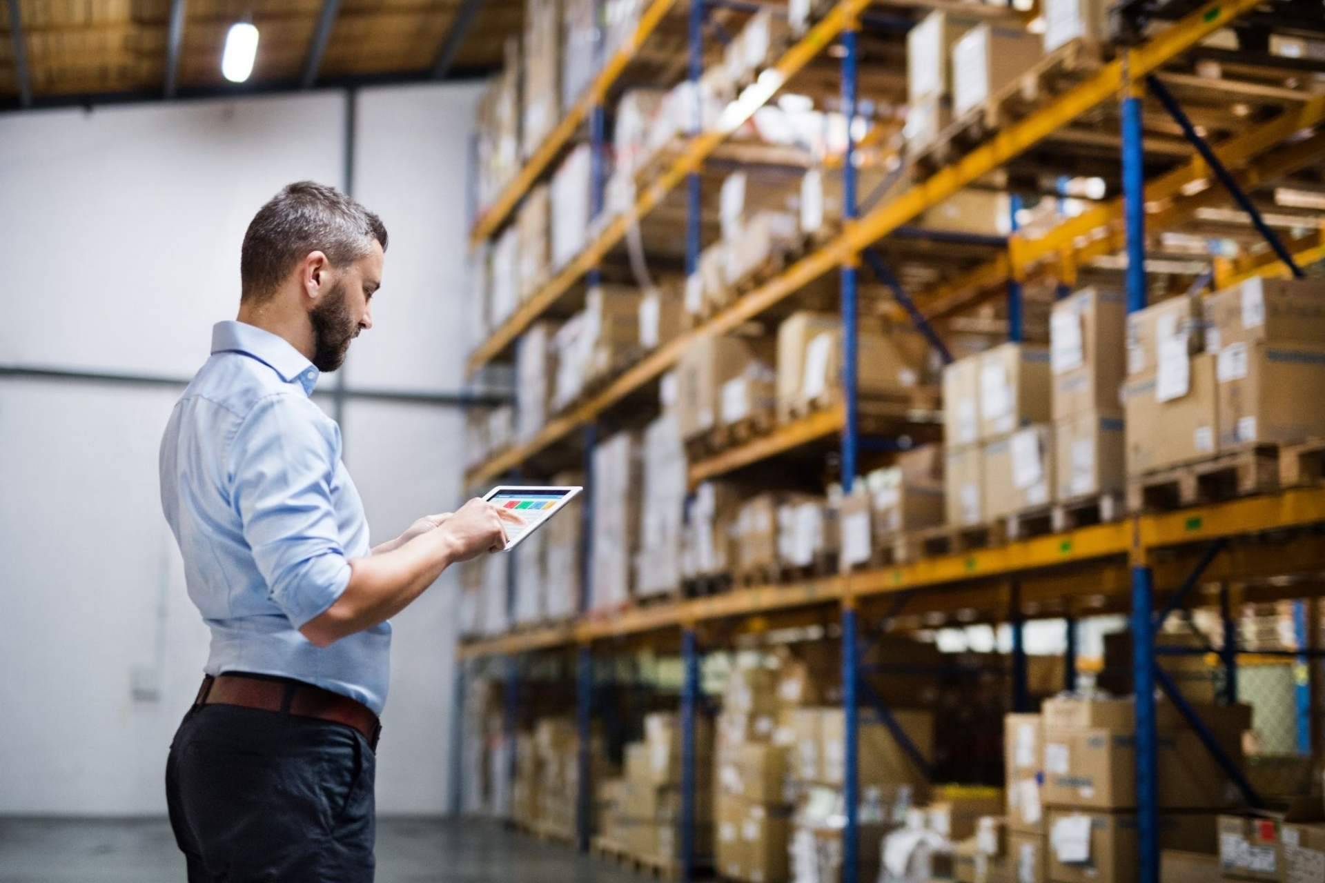 ¿Cómo funcionan las operaciones de cross docking y la distribución de mercancía de contenedores? Por la compañía logística Vailogistic