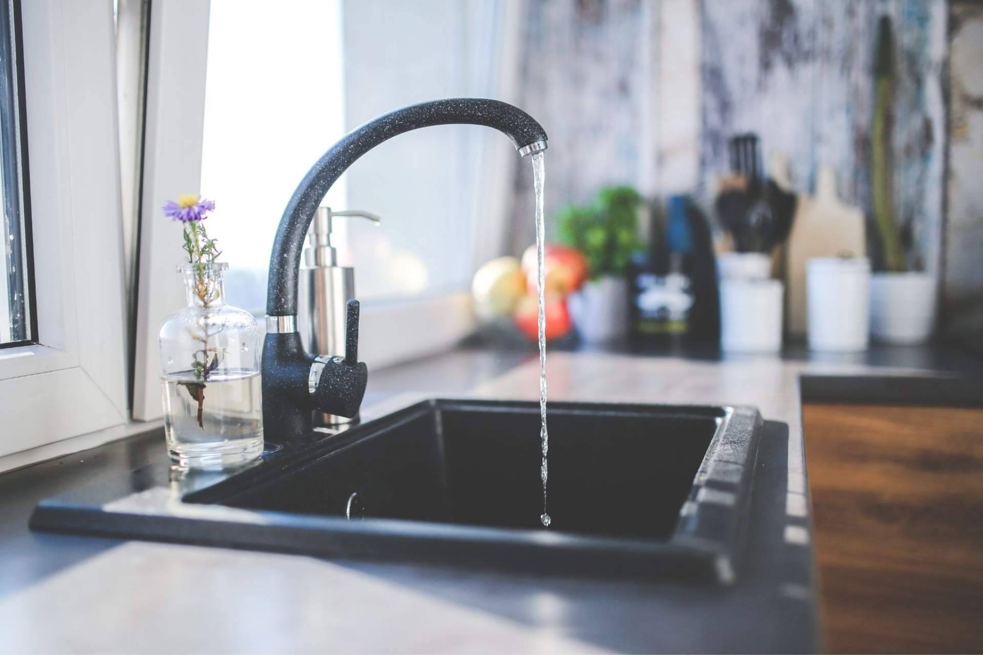 H2O Taps ofrece el filtro de agua para grifo más práctico y resistente