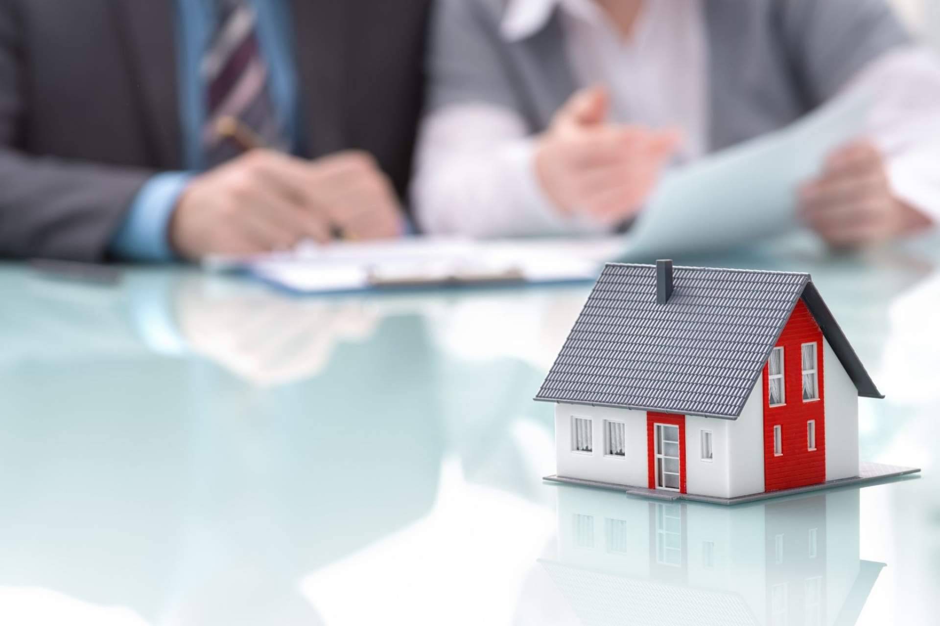 El método propio de la franquicia Inmo Merkat, elaborado por Marin Atanasov Anev, a través de Inmo Academia ofrece cursos para agentes inmobiliarios y personas que quieren empezar este negocio