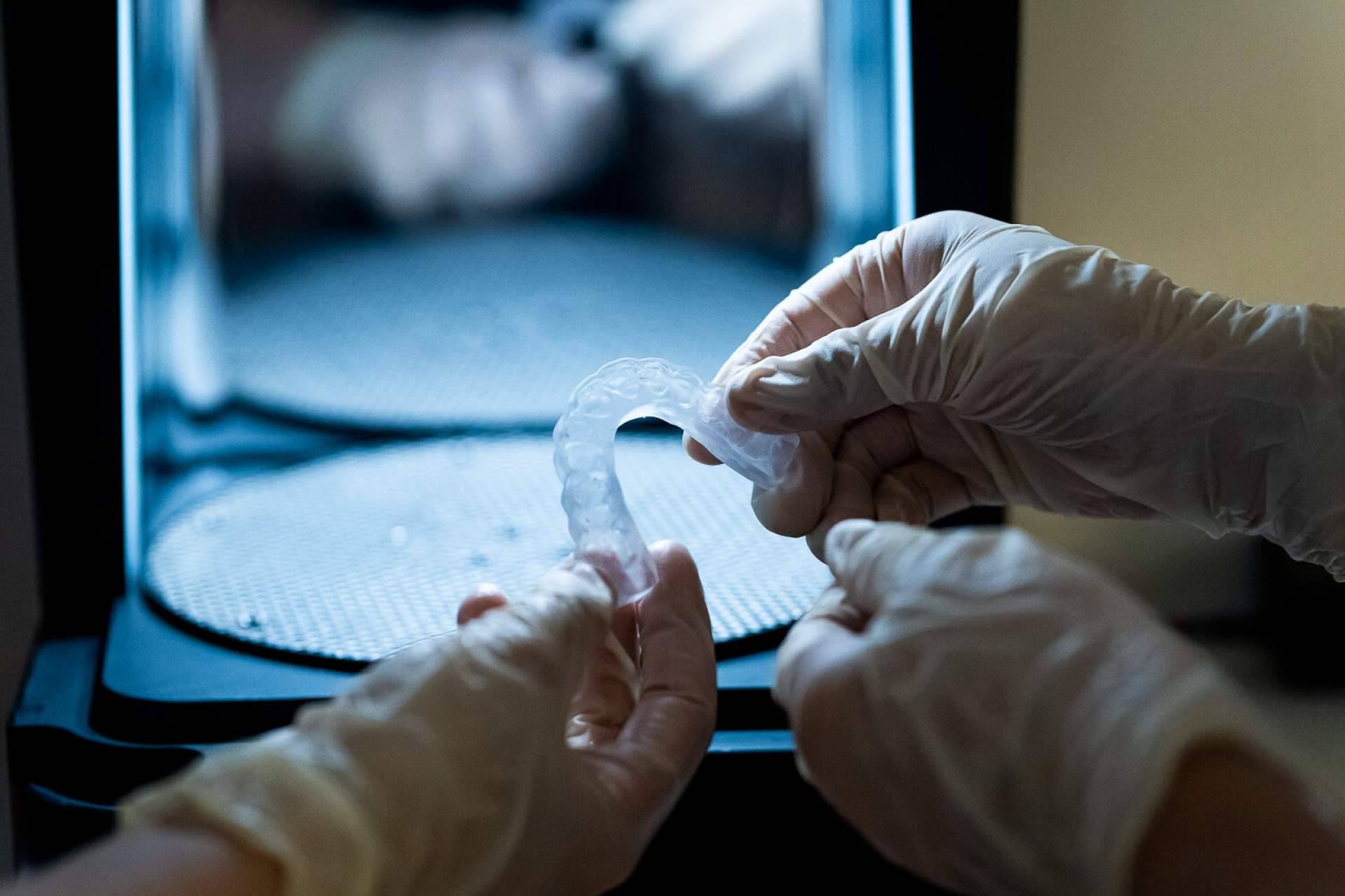 Los expertos de Clinica Eniq tratan los síntomas del bruxismo para siempre