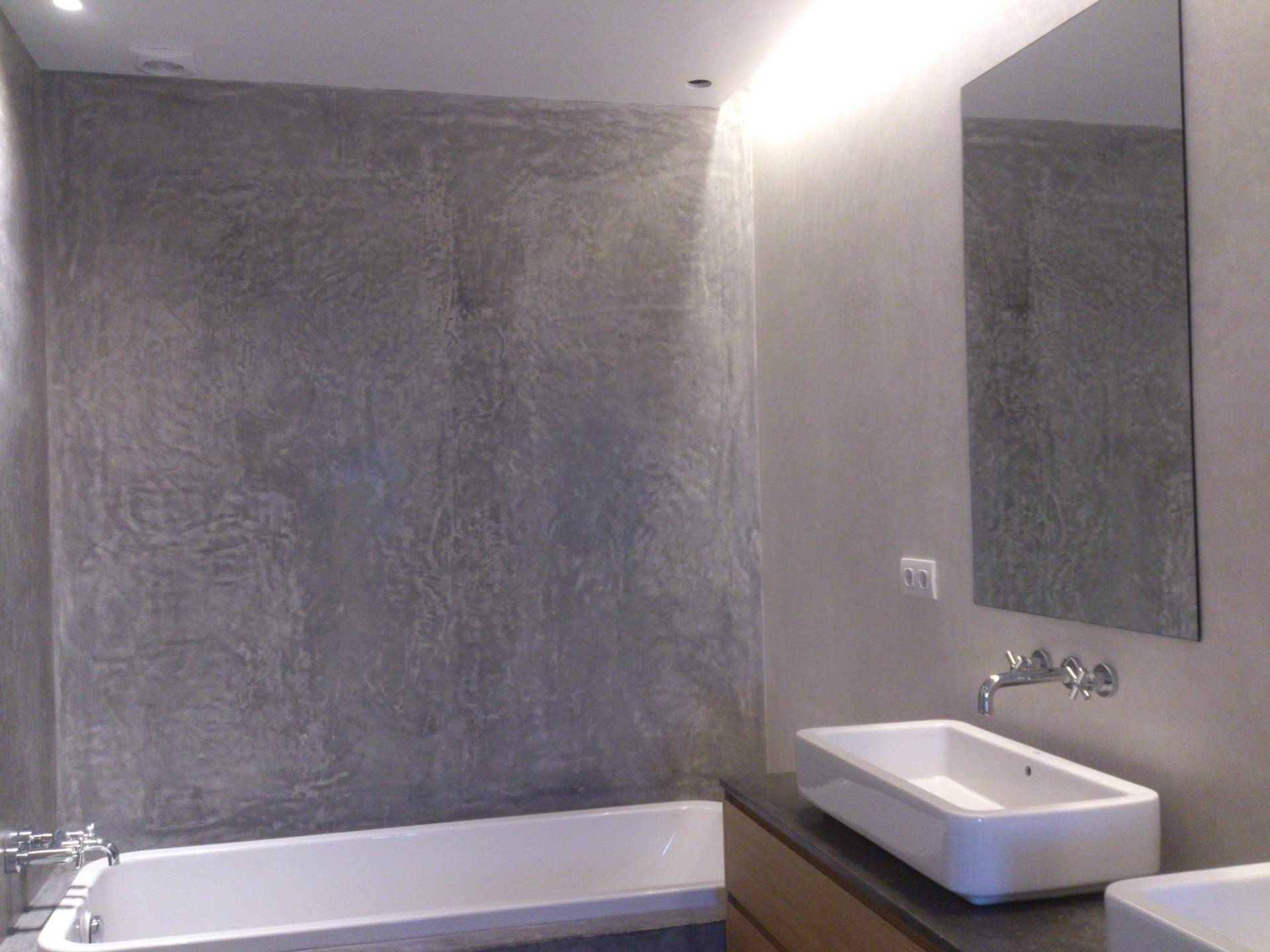 Revestimientos continuos ecológicos para baños en la compañía Easy Tadelakt