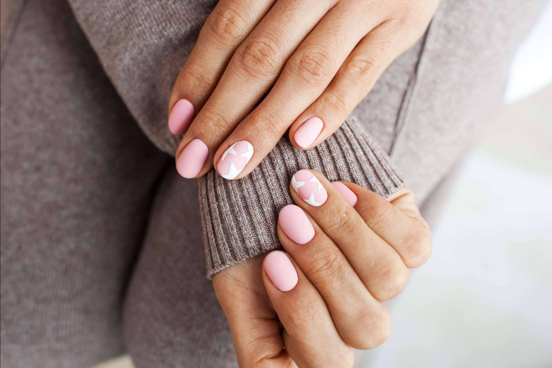 Distintas opciones de manicura creativa con los productos Semilac de Beauty & Shop
