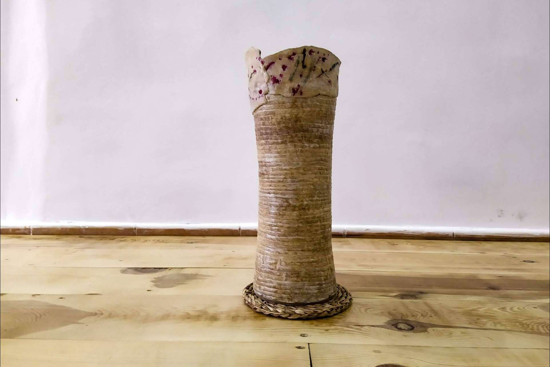 La ceramista Cristina Pedrós expone su obra en el centro cultural Espacio 14