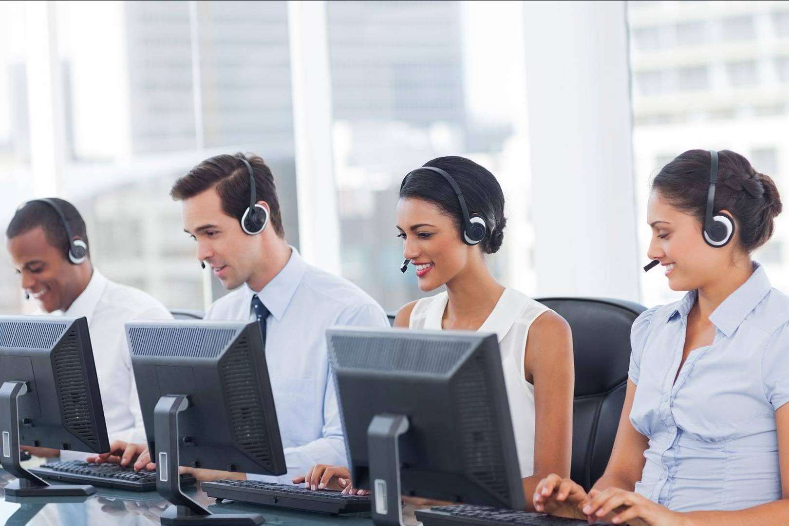 Comunicación omnicanal multidispositivo con el software contact center de GESDITEL