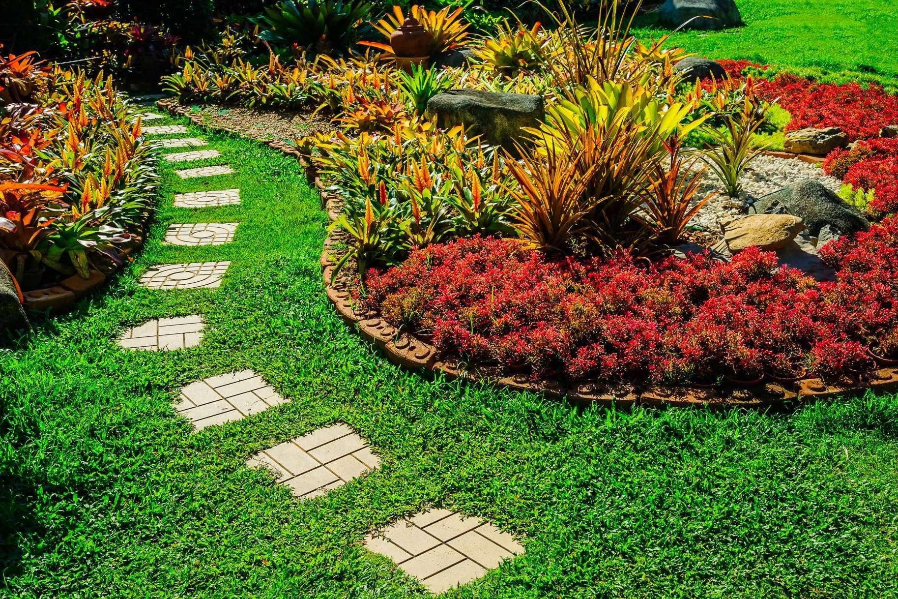 El amplio catálogo de herramientas de jardín para eliminar las malas hierbas de Modrego Hogar