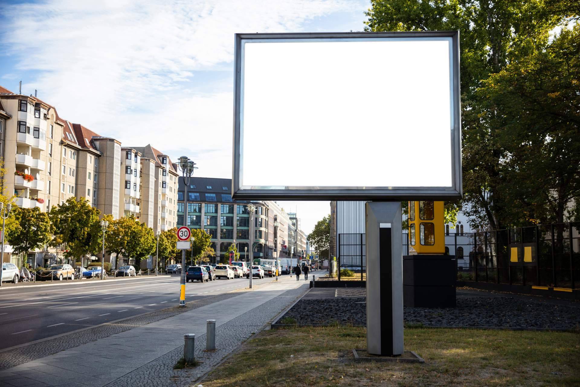 Las ventajas de la publicidad exterior en los mupis publicitarios, según Eccodiez