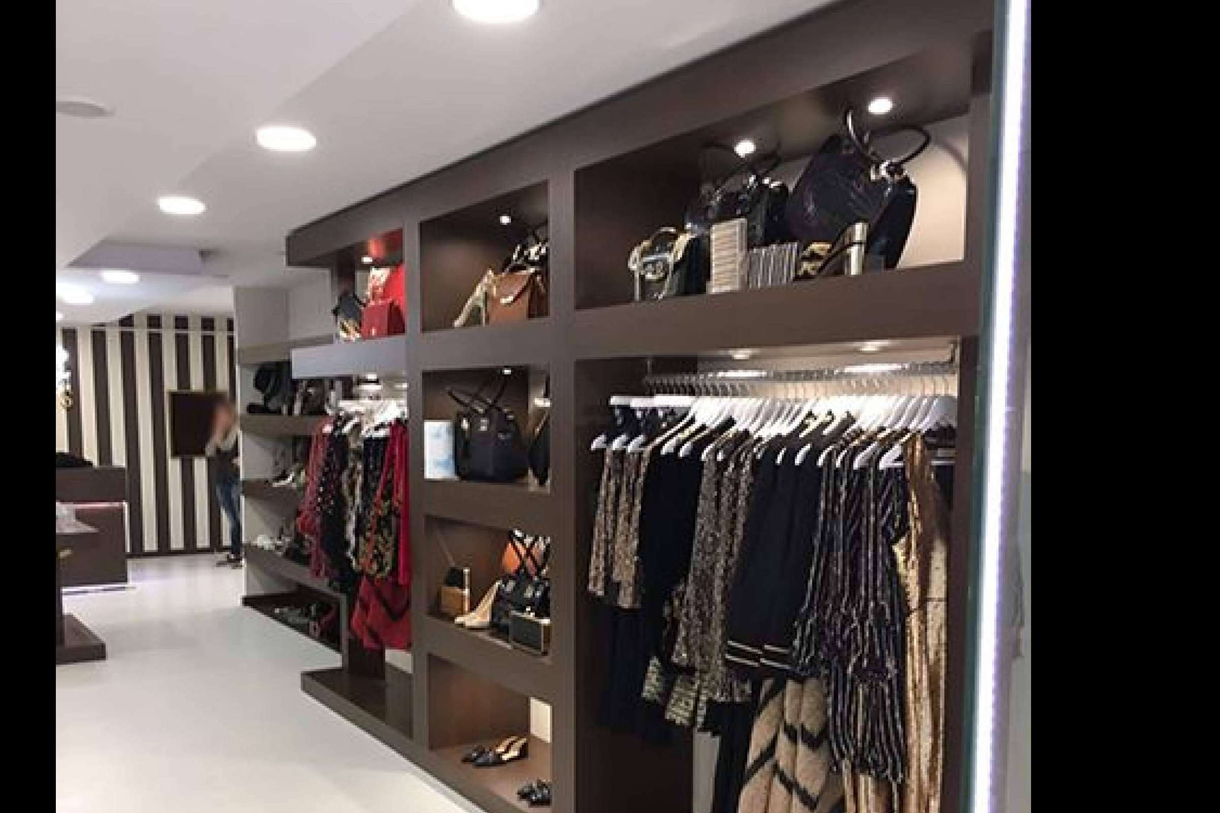 La empresa Poltini fabrica mobiliario para hoteles, restaurantes y residencias a medida