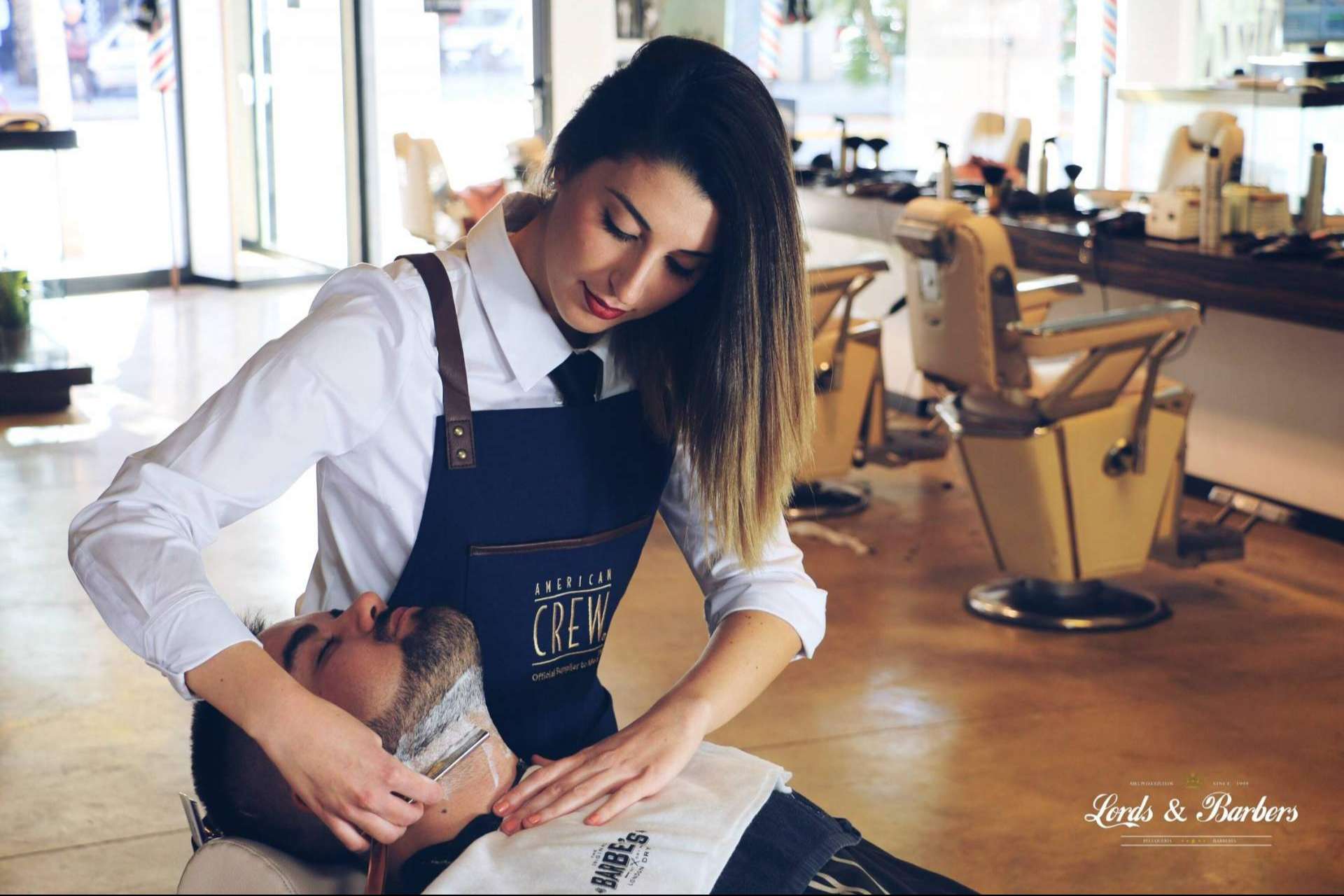 Lords & Barbers logra 2 Estrellas TheQhair, las Estrellas Michelin de la peluquería