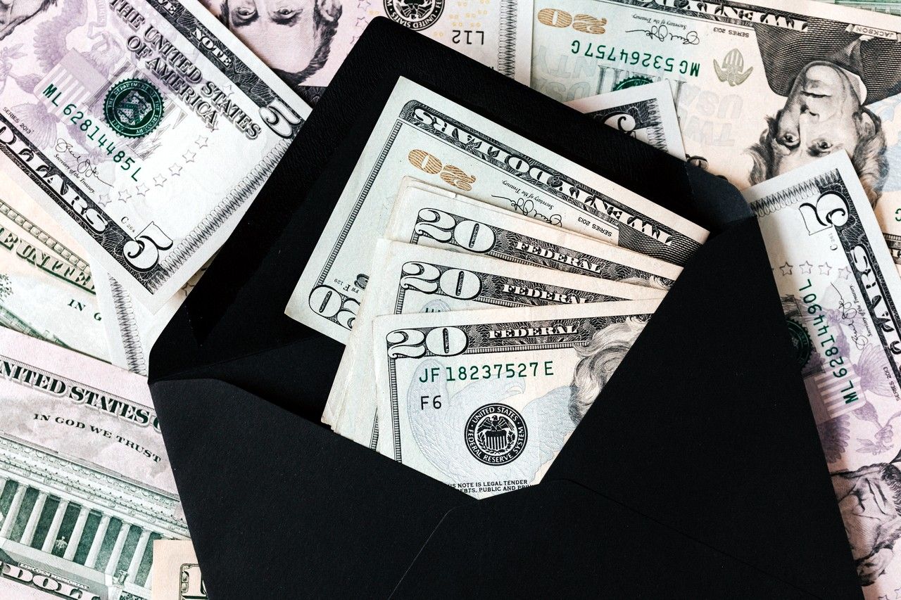 Cómo obtener un préstamo al tener deudas pendientes según MiBilletera.info