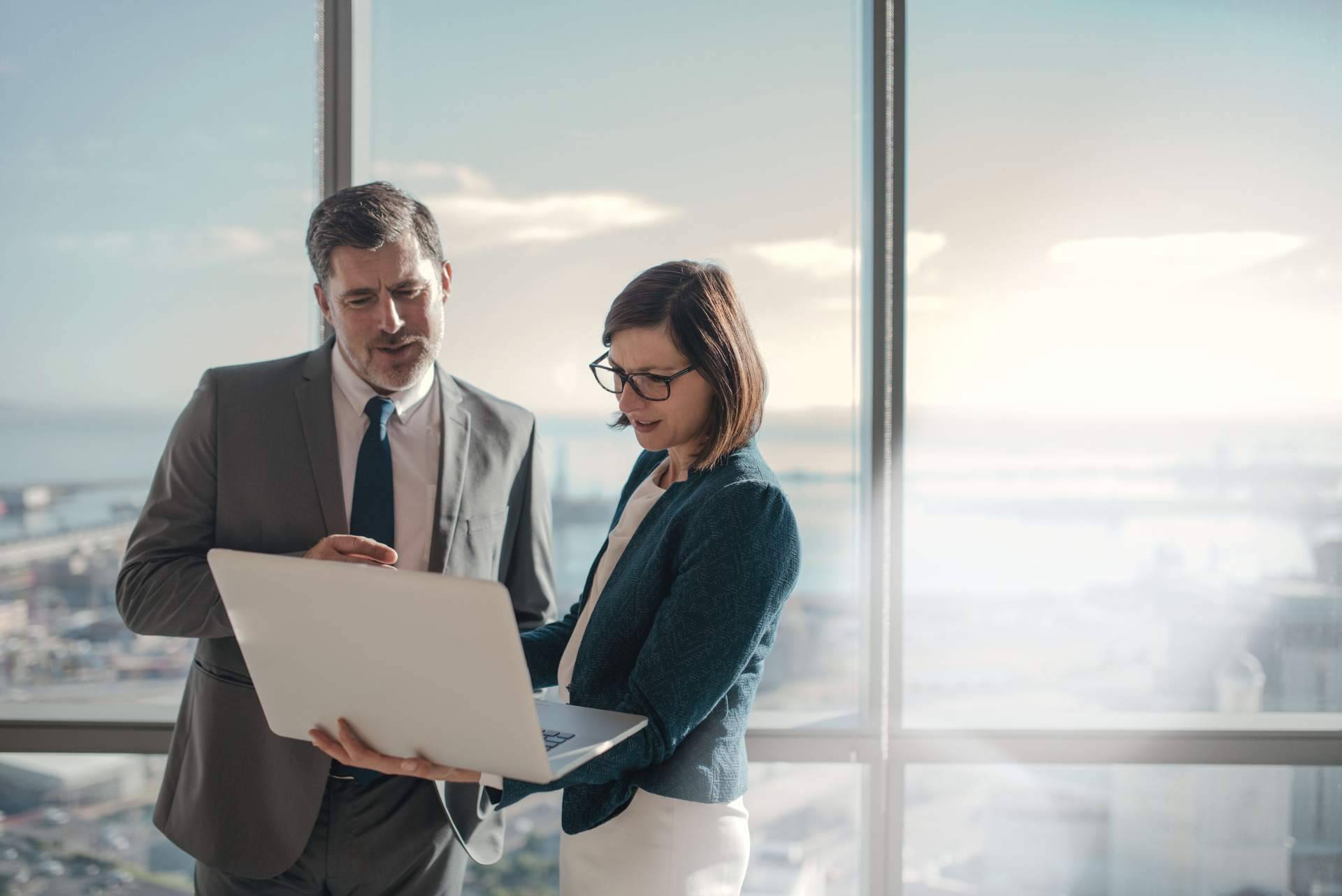 ¿Cuáles son los beneficios de contar con un CRM inmobiliario? por OpenBroker
