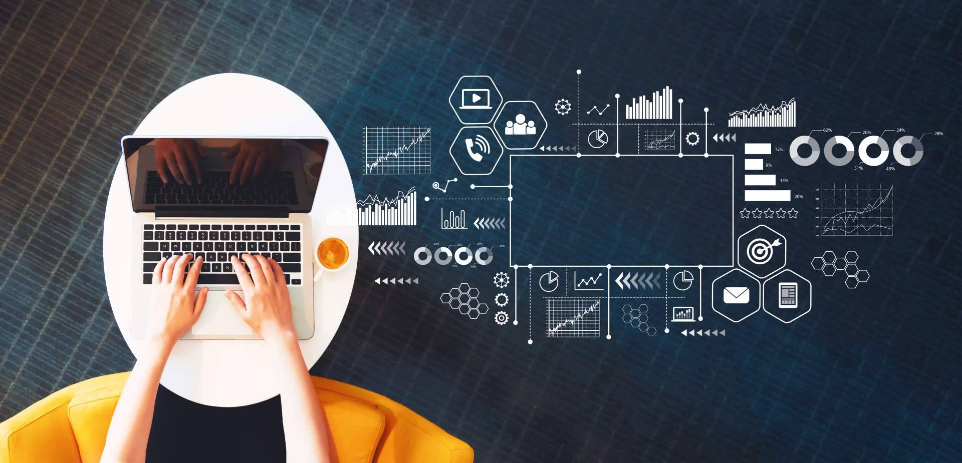 Diego Moreno es un emprendedor que ha creado su propia agencia de marketing digital llamada Hawk X