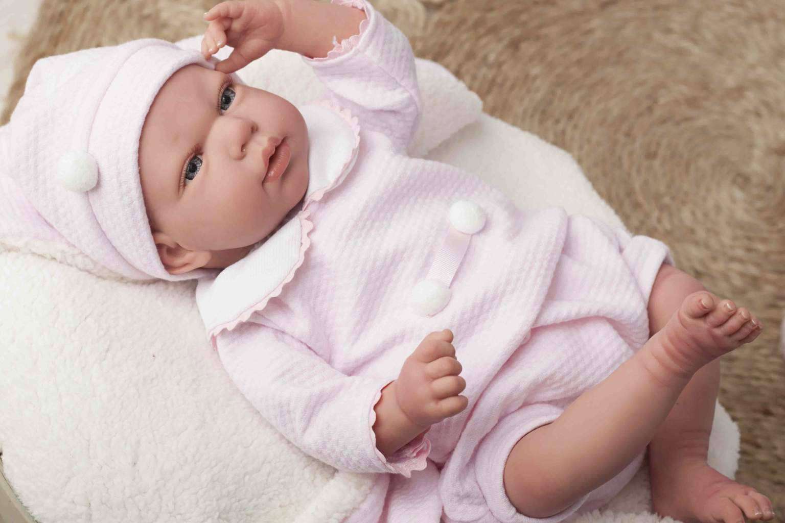 Rosa Roca cuenta con una app, donde vende los bebés Reborn