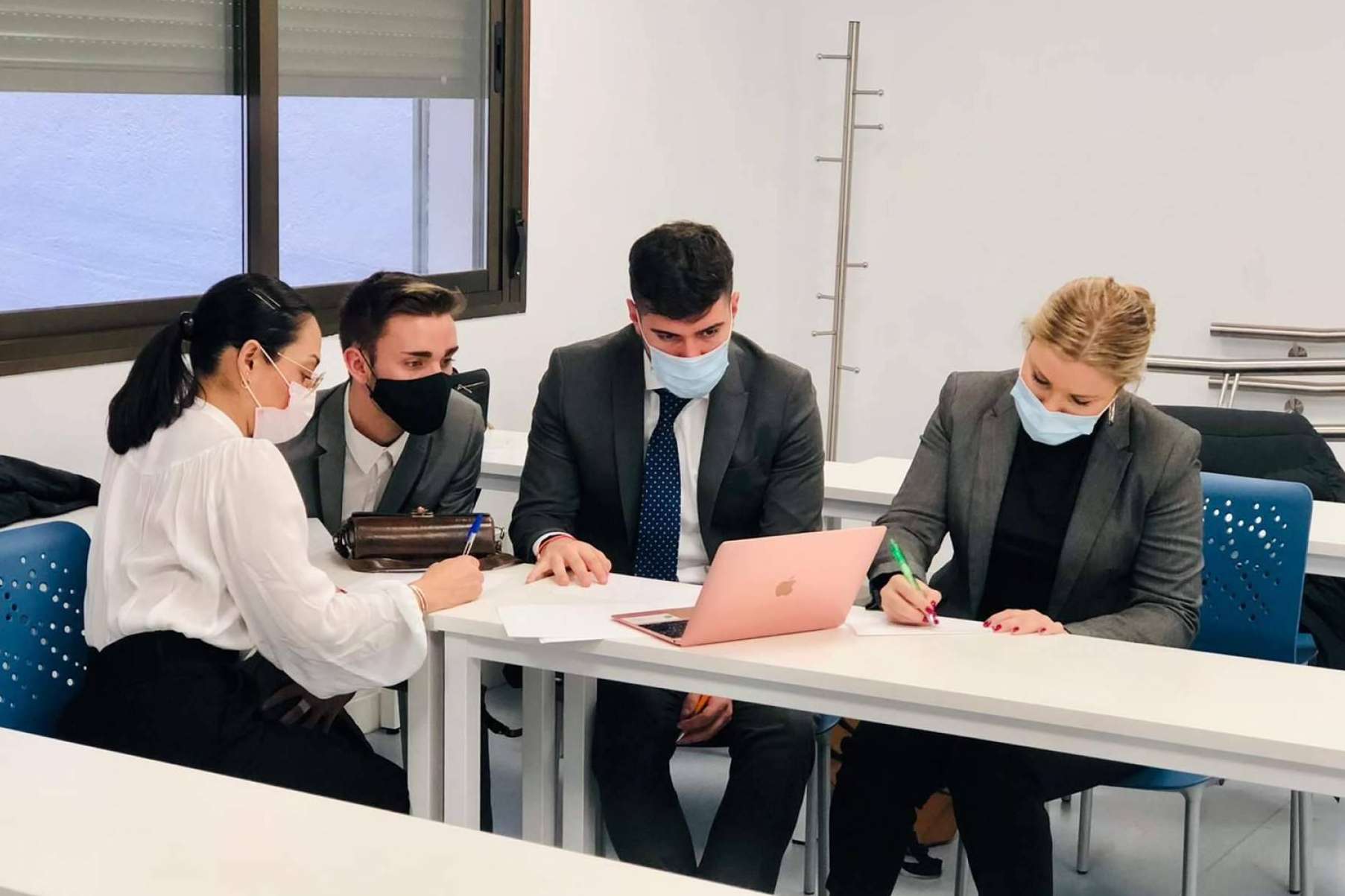 La nueva apertura del curso de Auxiliar de Vuelo TCP en Bilbao con promoción especial que ofrece Bravo19