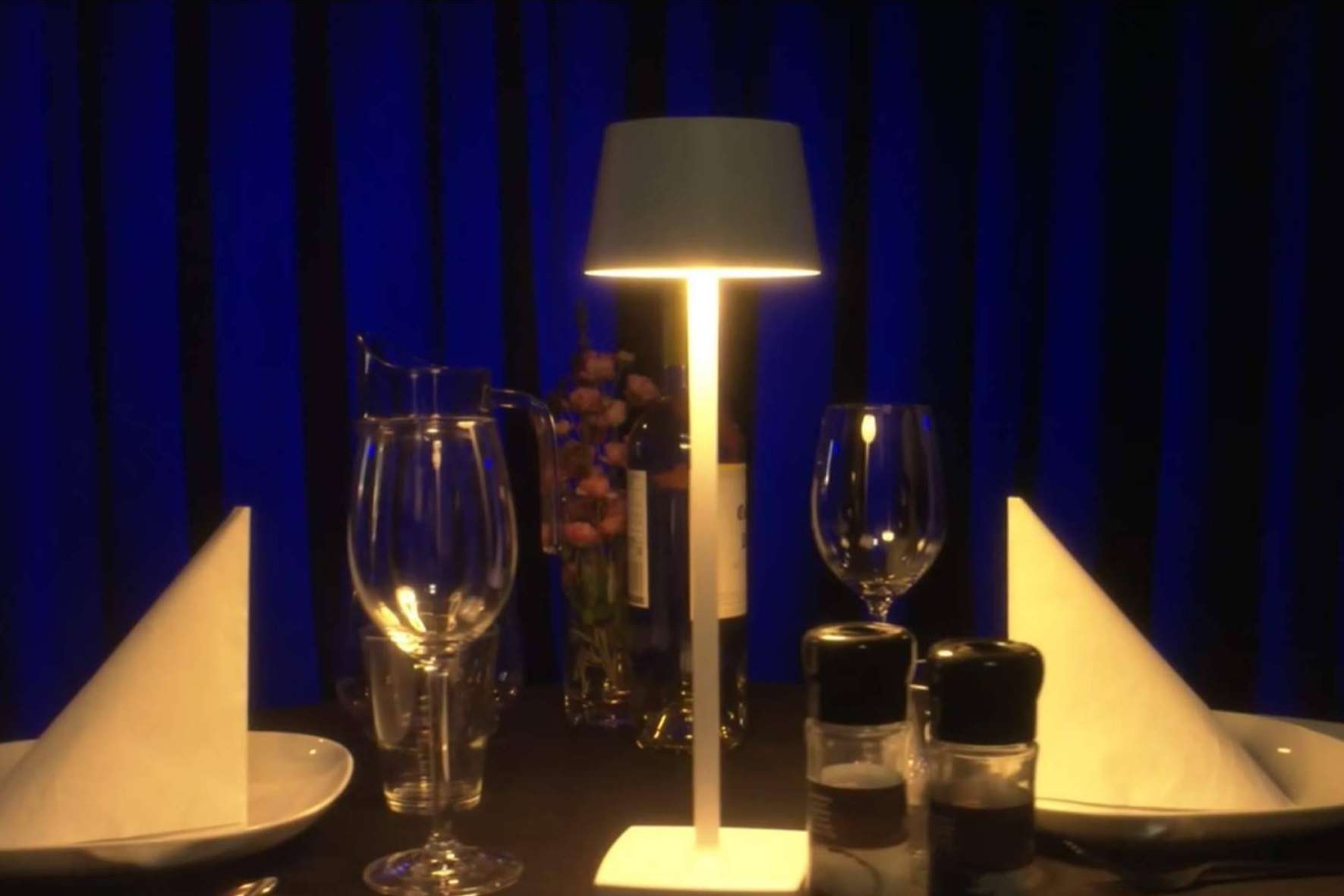 La importancia de la iluminación decorativa durante la Navidad y los productos que ofrece Protect Soiart Distribución