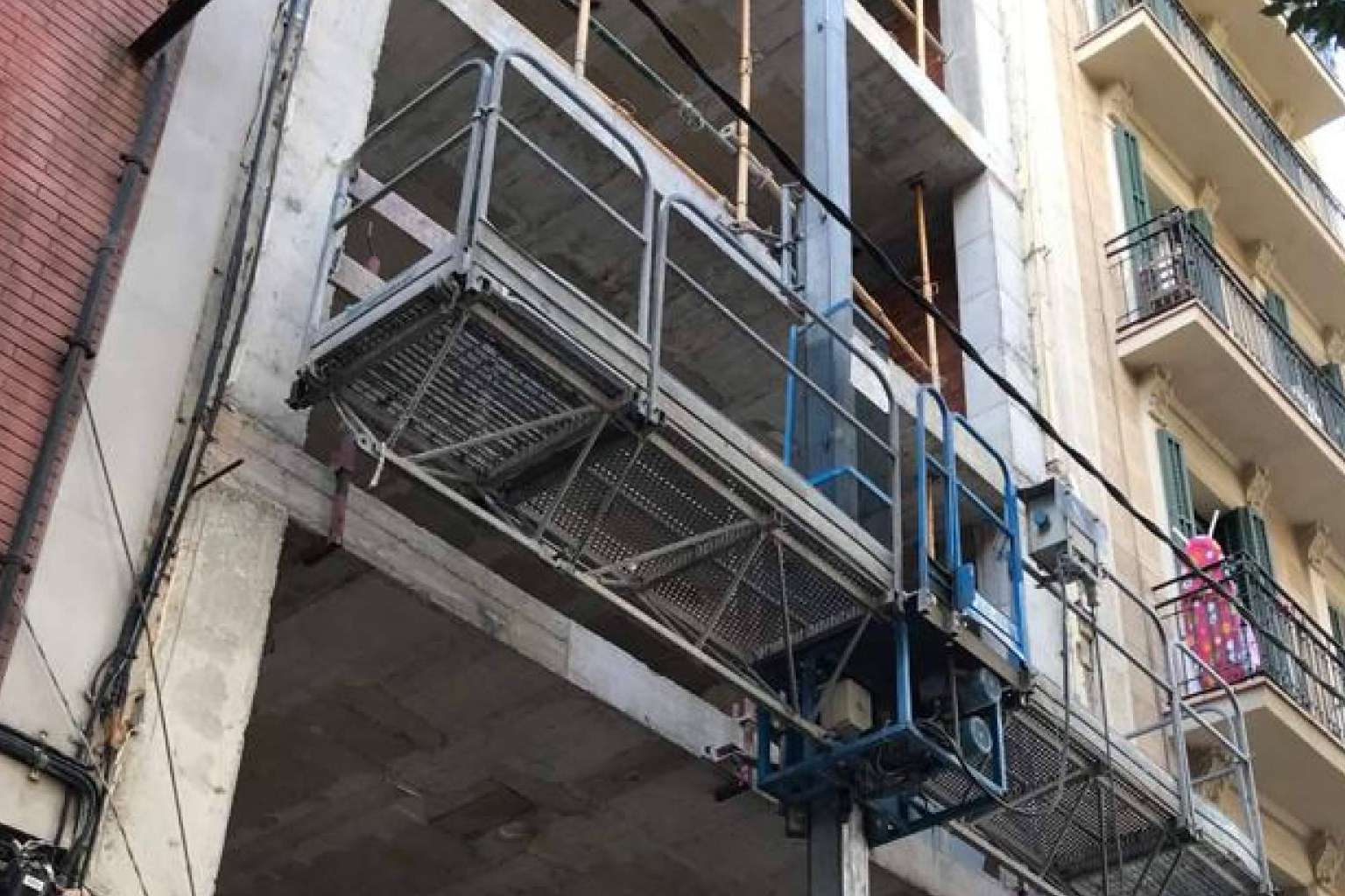 Empresa especialista en alquiler de andamios, TusAndamiosBarcelona