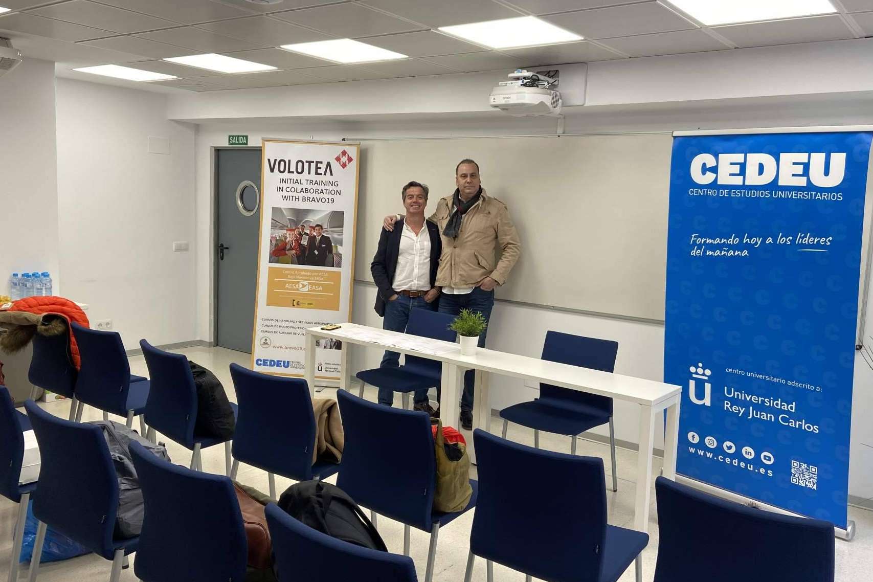 La oportunidad de negocio en expansión que ofrece Bravo19, la escuela de auxiliares de vuelo
