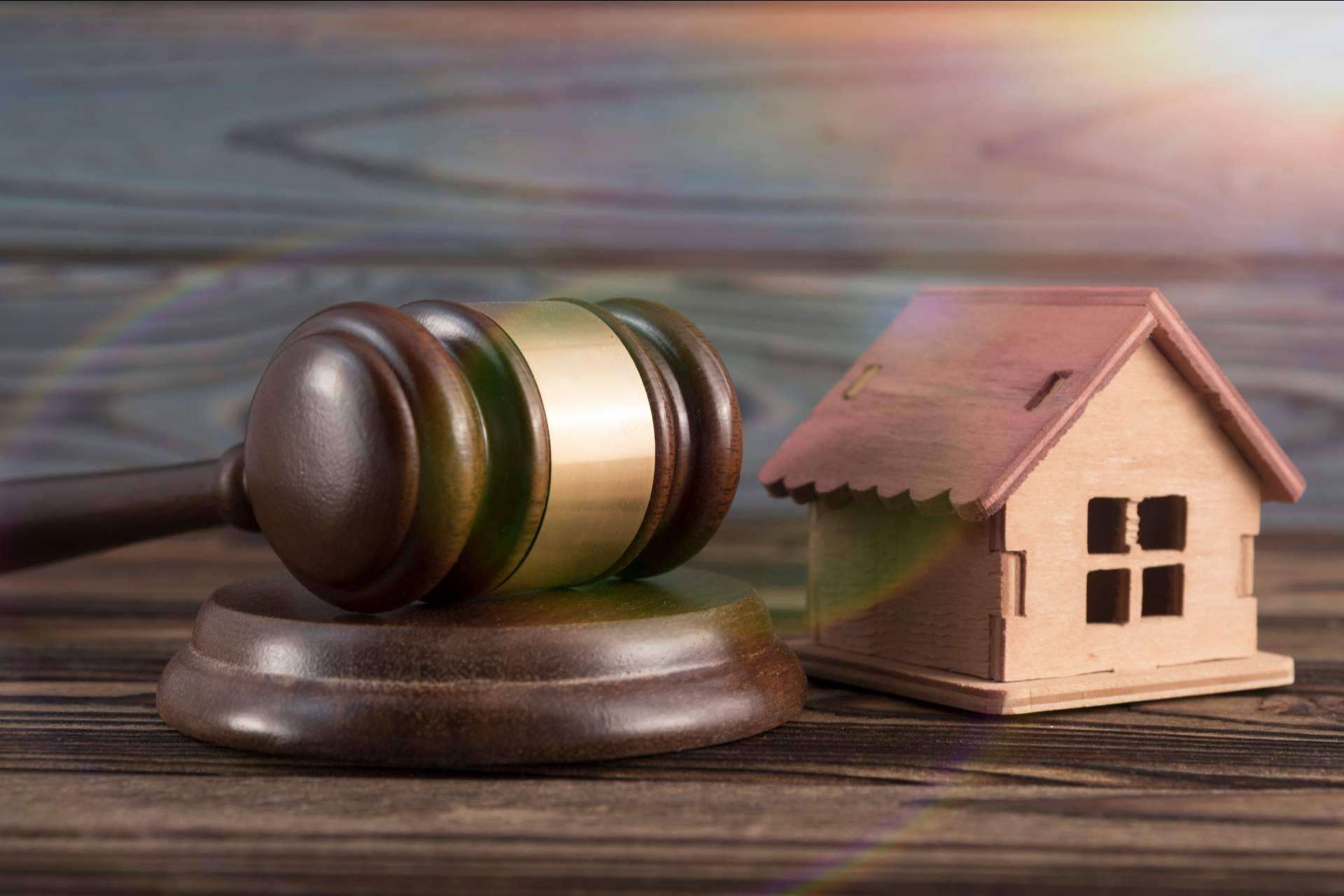 Carlos Baño León, el despacho de abogados en Alicante especializado en derecho inmobiliario