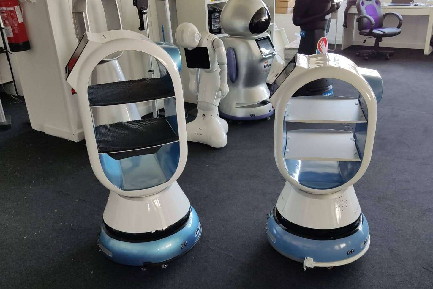 Las ventajas de contar con un robot camarero para hoteles y restaurantes, por Futura Vive