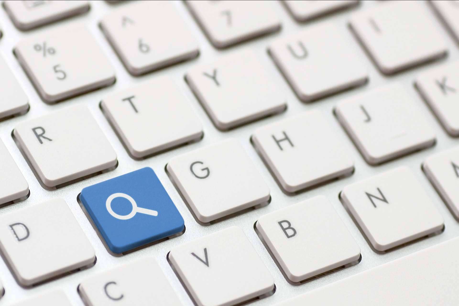 Posicionamiento SEO y SEM de la mano de Gema Lázaro para destacar en internet