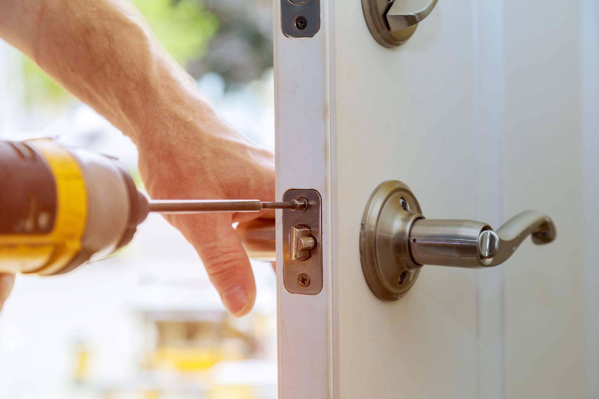 Cerrajeros expertos brindan sus servicios en Málaga las 24 horas