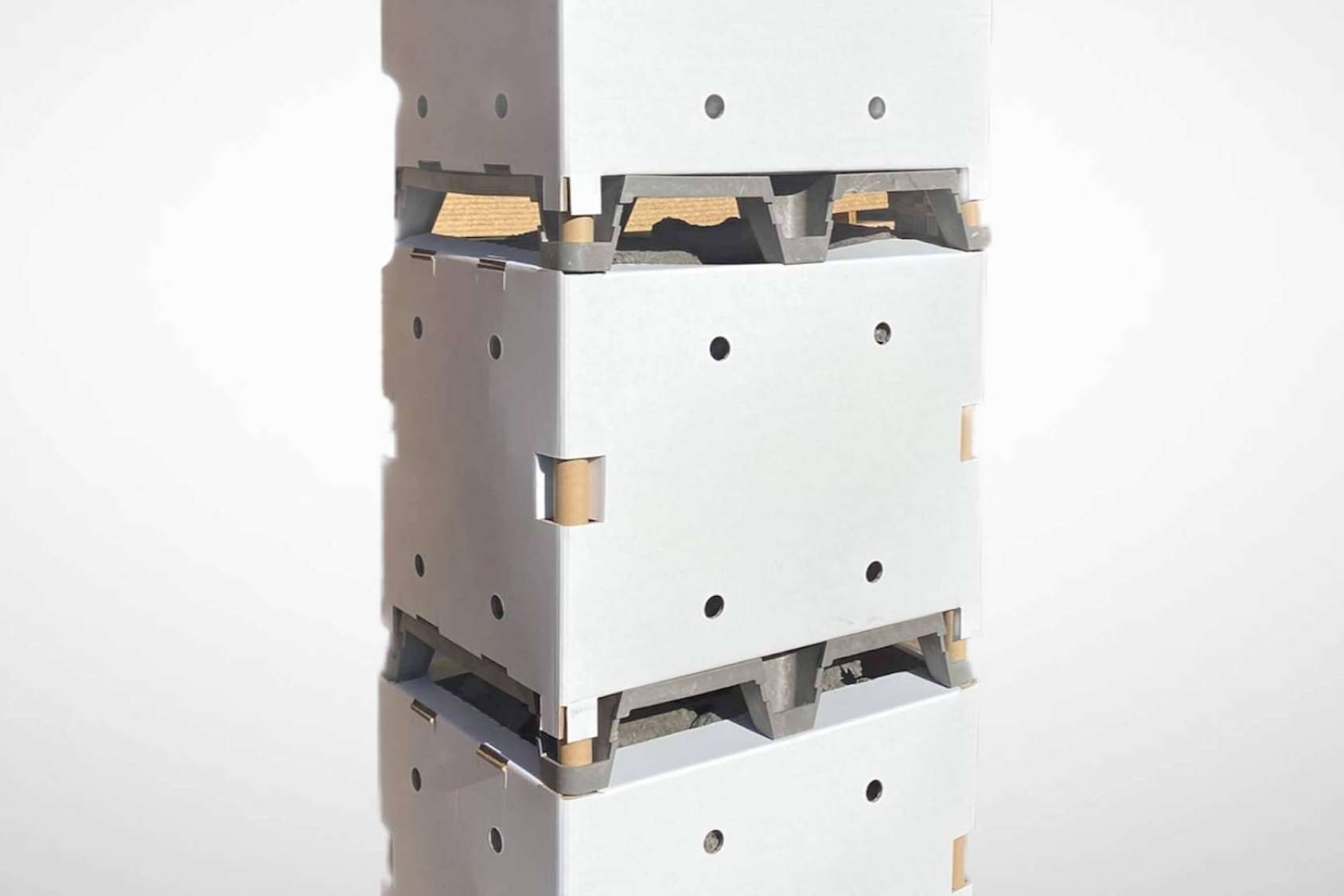 El Box Palet 600x800 mm de Inka Palet permite exponer o trasladar mercancía con máxima eficiencia