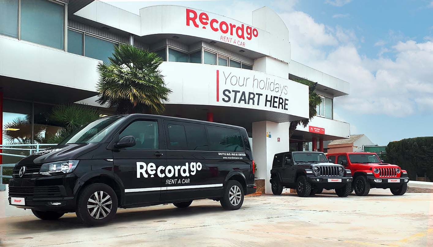 Record go arranca temporada de verano en Ibiza