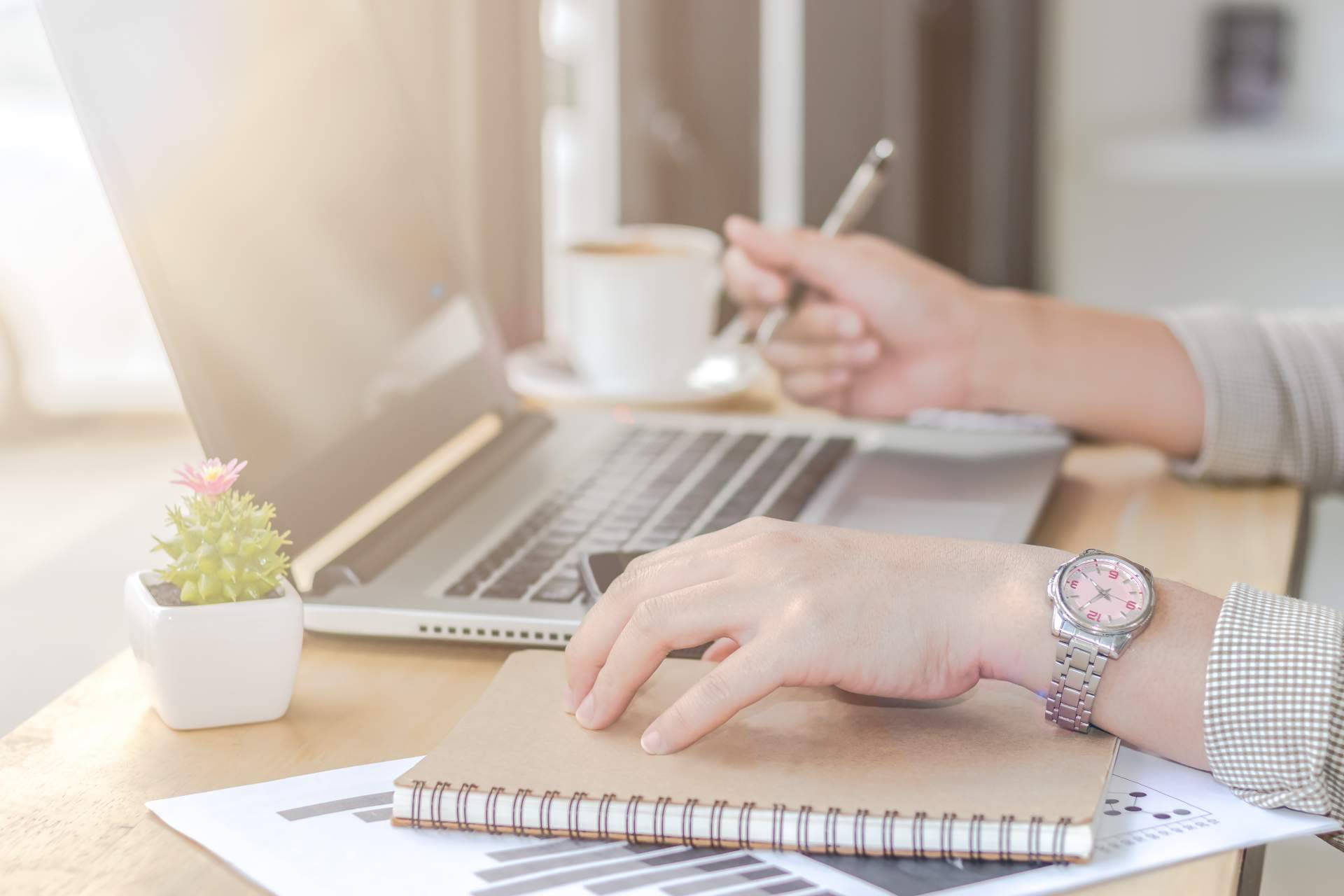 El curso de trading de MiTrading permite a las personas convertirse en expertas