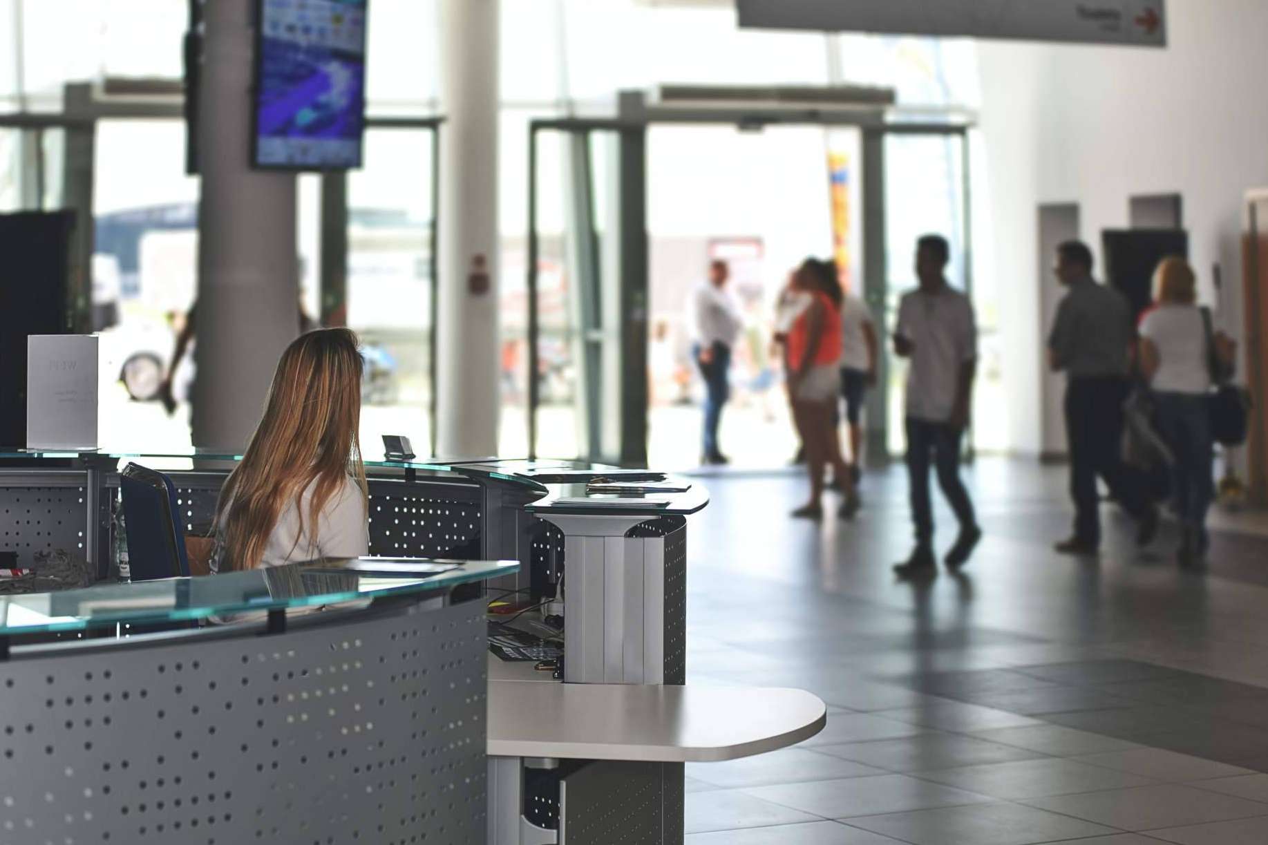 El servicio de conserjería de Auxiservice para comunidades de vecinos