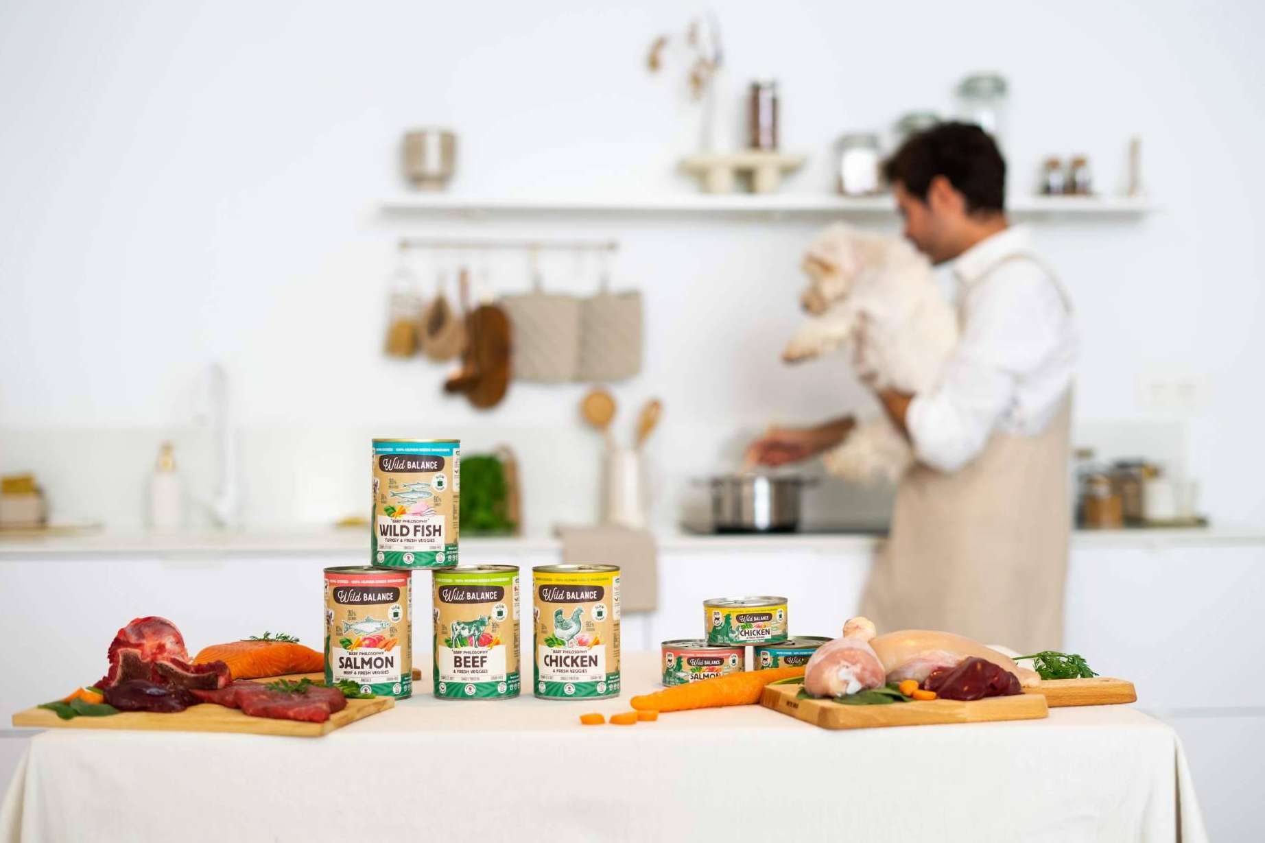 La revolución del mercado de la alimentación para mascotas con el lanzamiento del BARF cocinado al vapor en lata de Wild Balance
