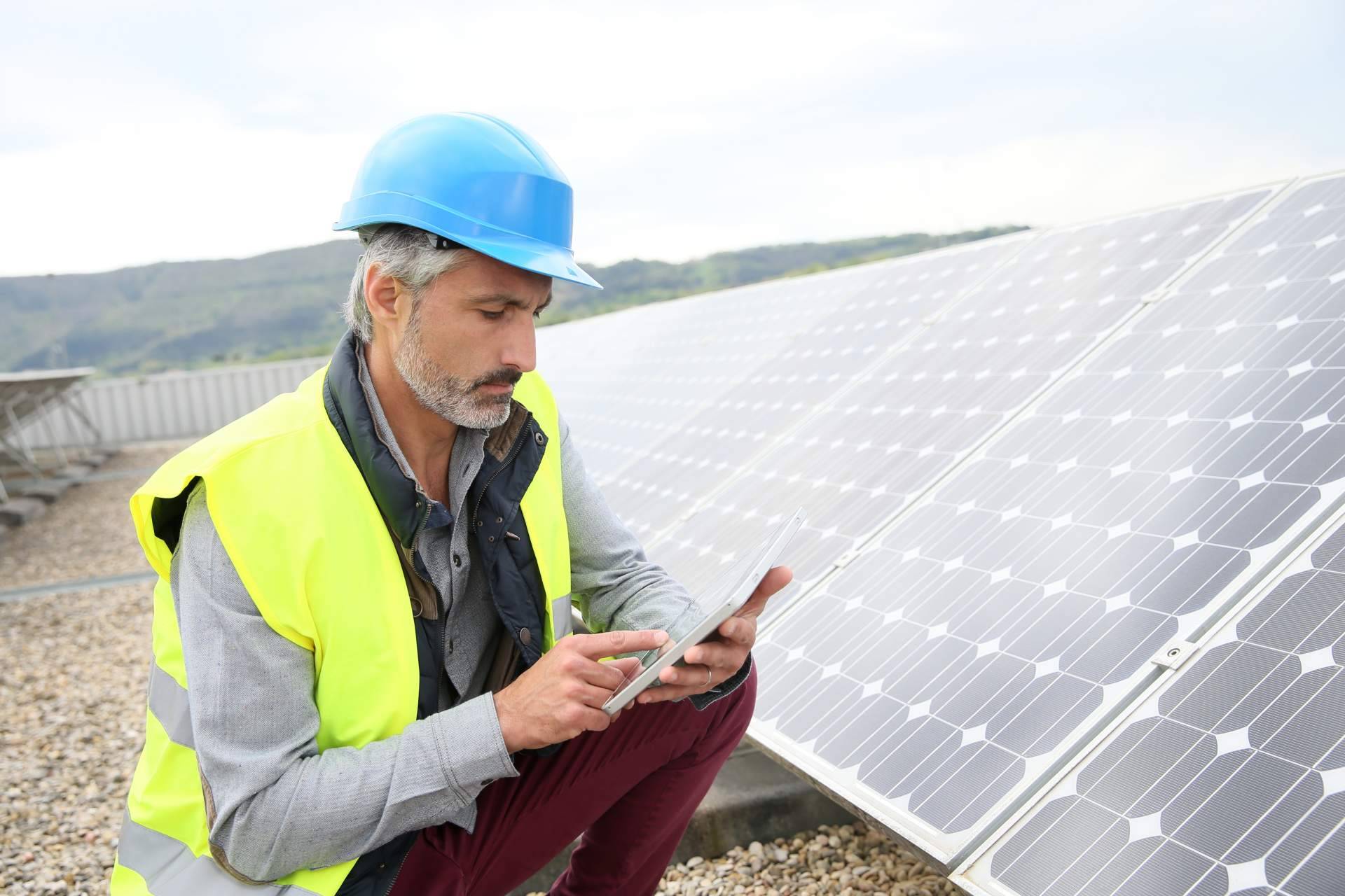¿Cómo escoger un instalador de placas solares?, por Soof