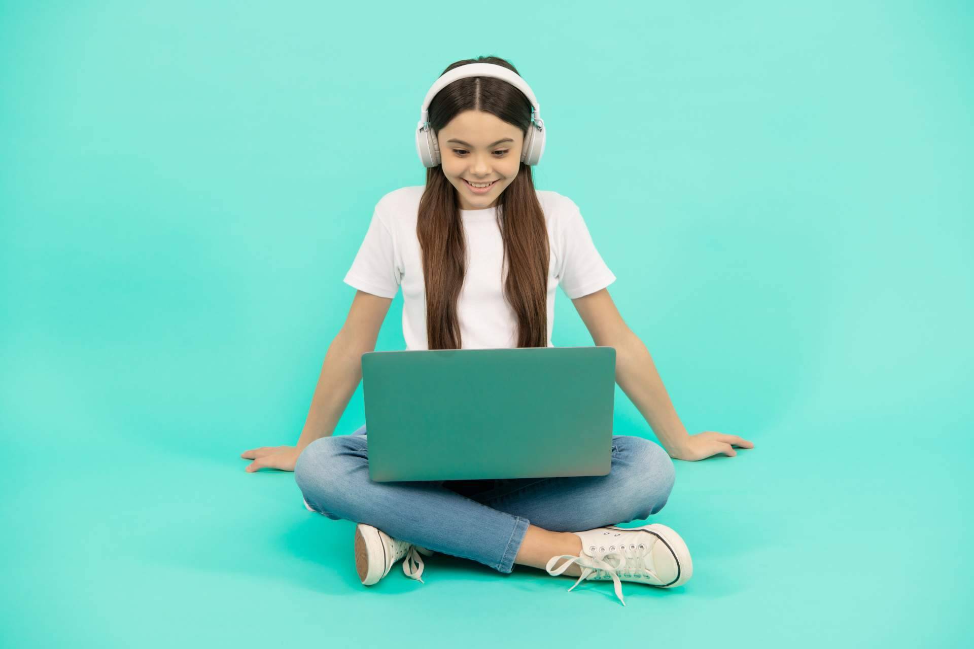 ¿Cómo aprender idiomas online desde casa? Euroidiomas
