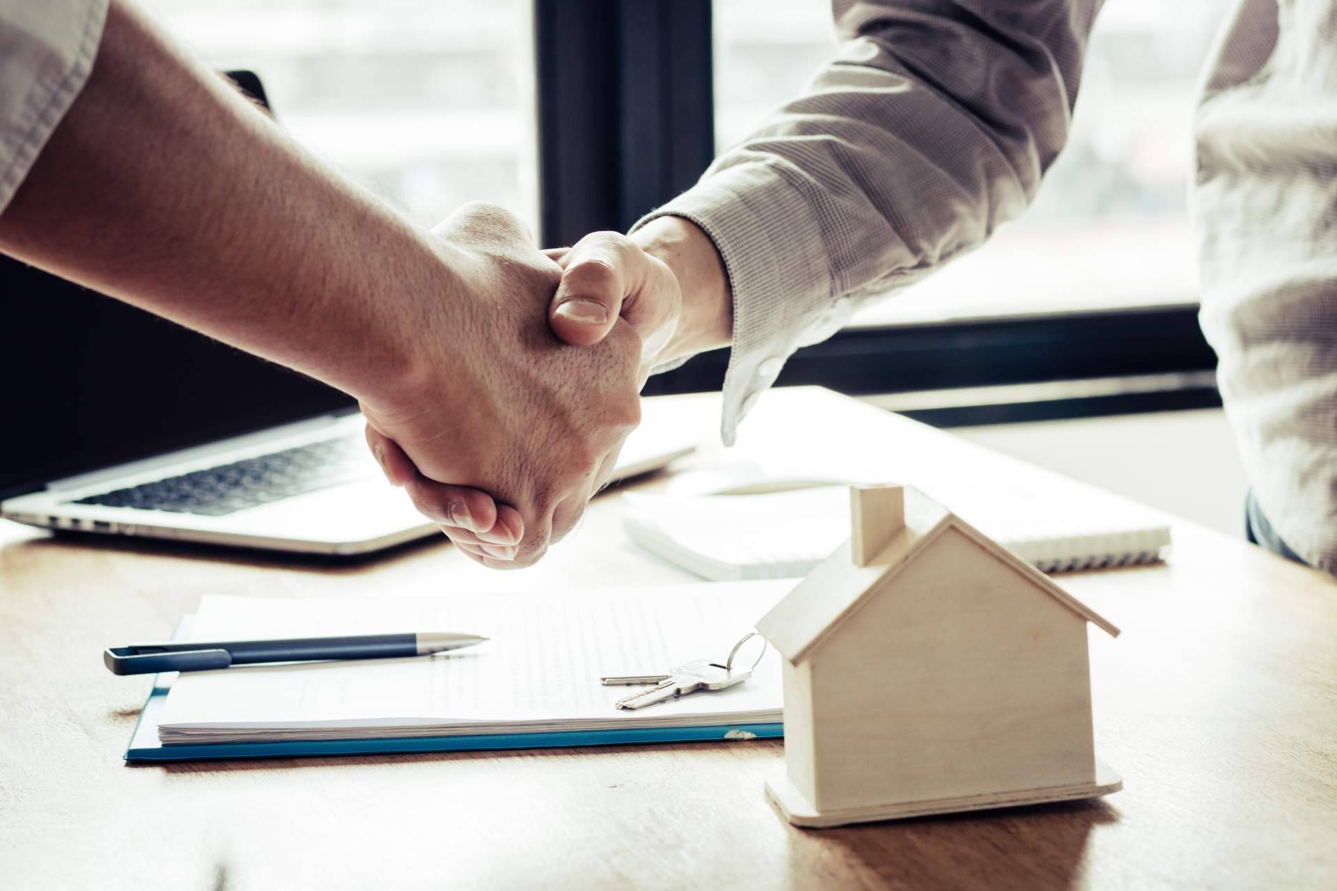 ¿Cómo ahorrar con los seguros vinculados a la hipoteca? inXur