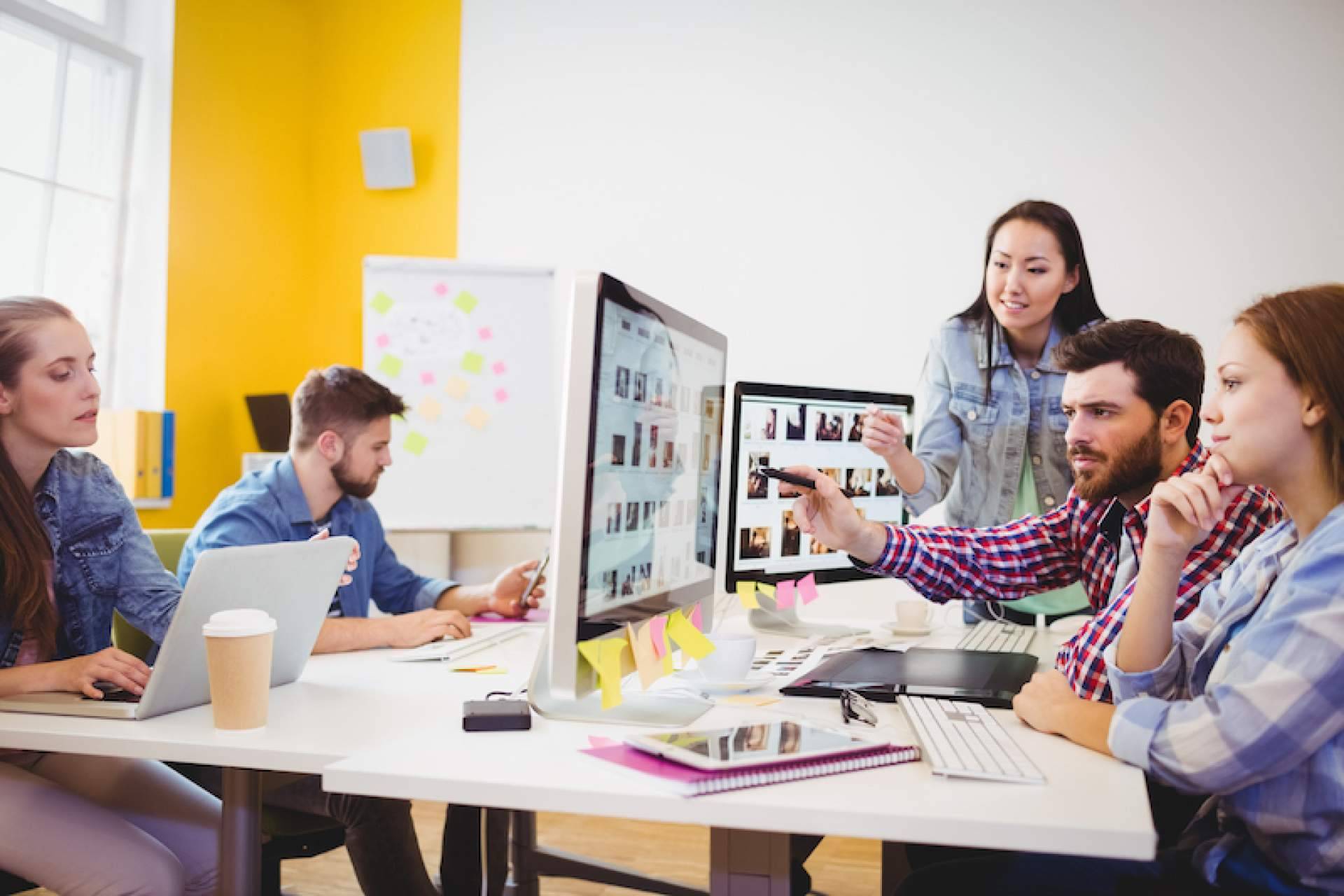 Las nuevas oportunidades de formación continuada en la pequeña y mediana empresa, con B2BEXPERTS