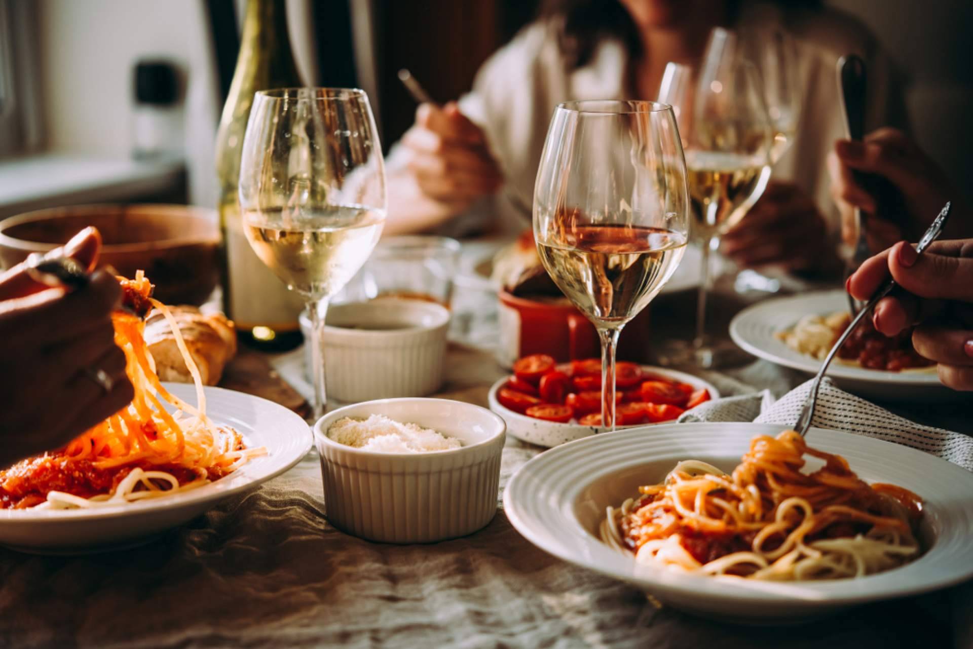 ¿Por qué es importante tener una carta QR en restaurantes?, por Apperstreet