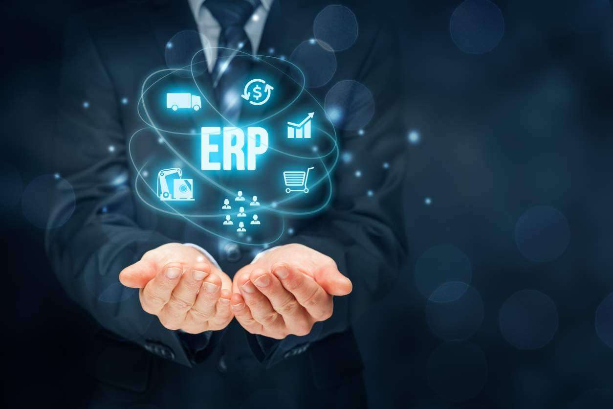 ¿Cuáles son las características del software CRM de GotelGest.Net?