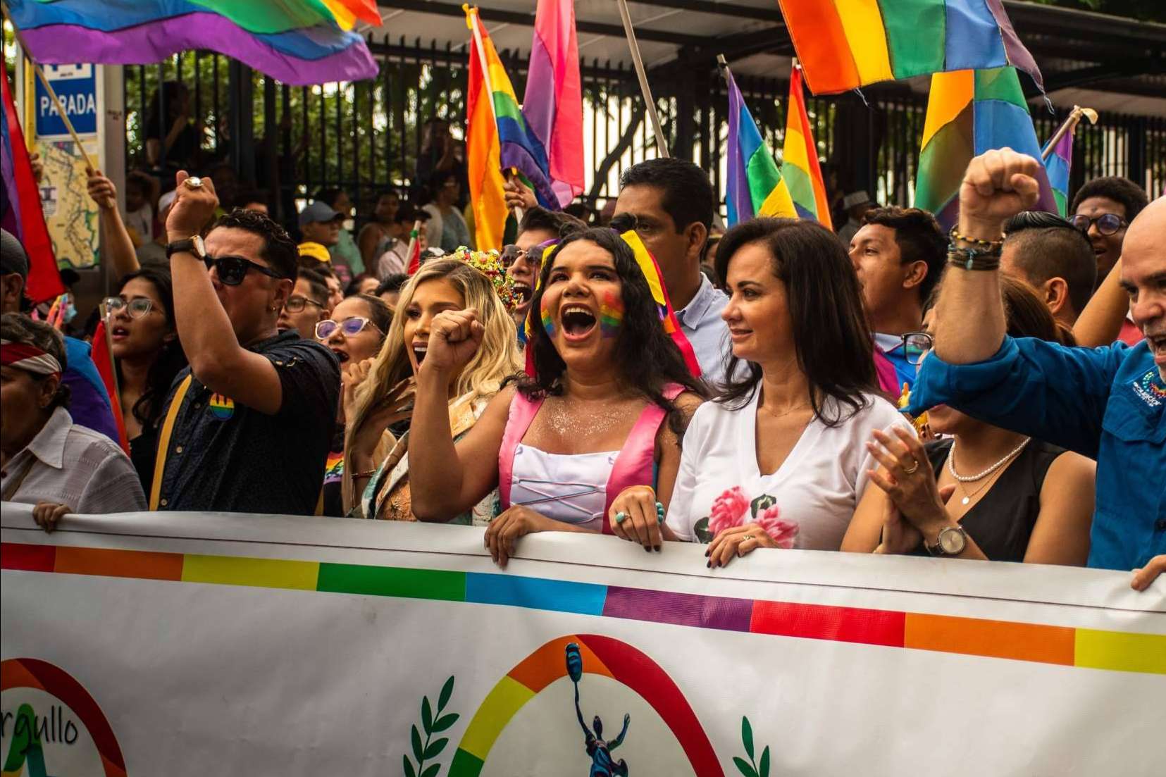 Diane es madre trans, no binarie y transfeminista y cuenta su historia de lucha, resistencia y transformación