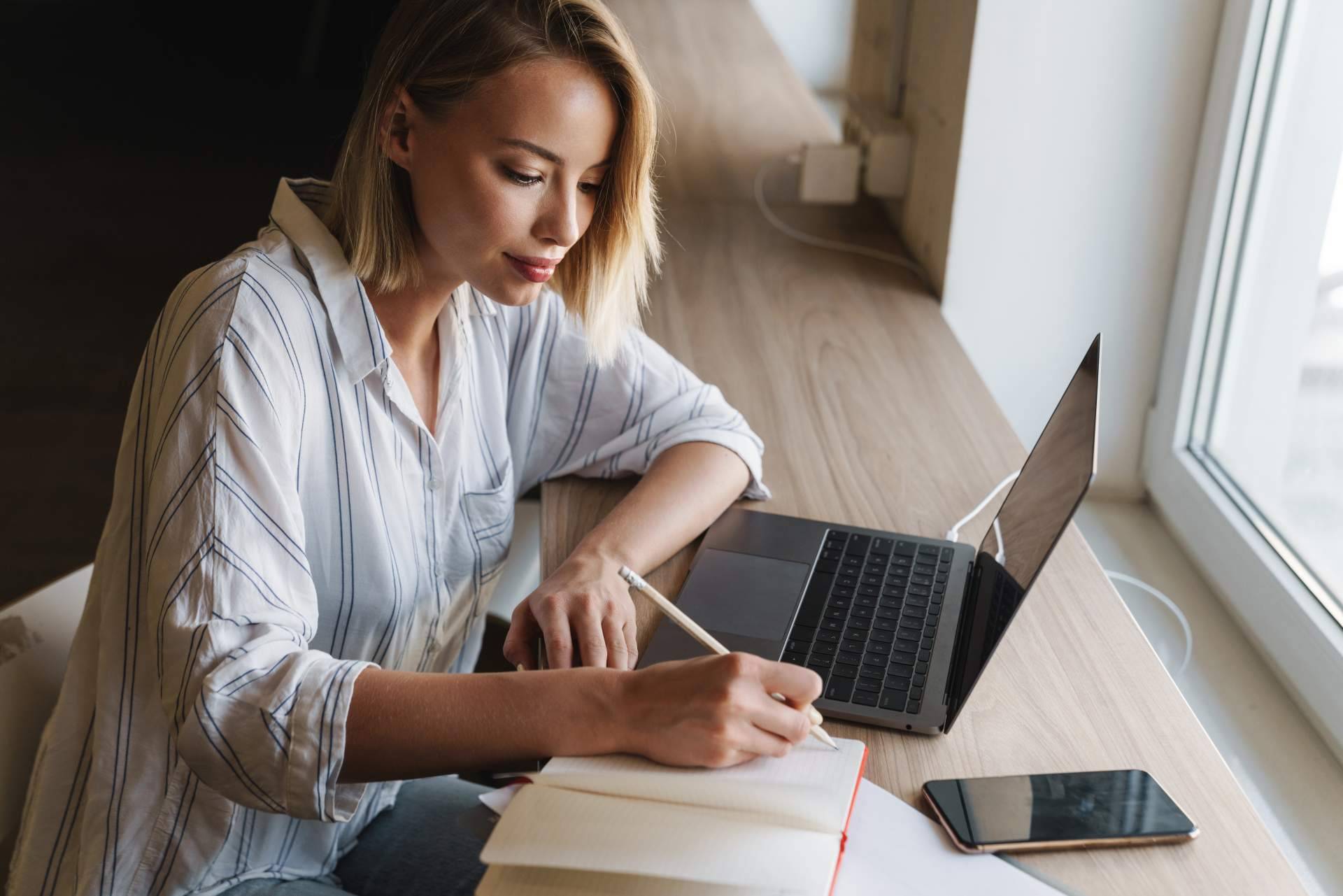Tarifas de fibra y móvil económicas y potentes para la vuelta al cole, con OROC