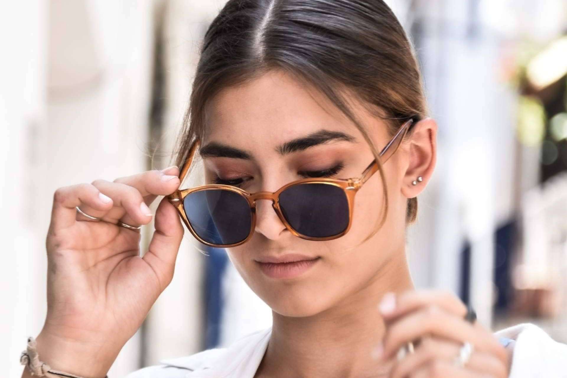 Charly Therapy y su colección de gafas de sol