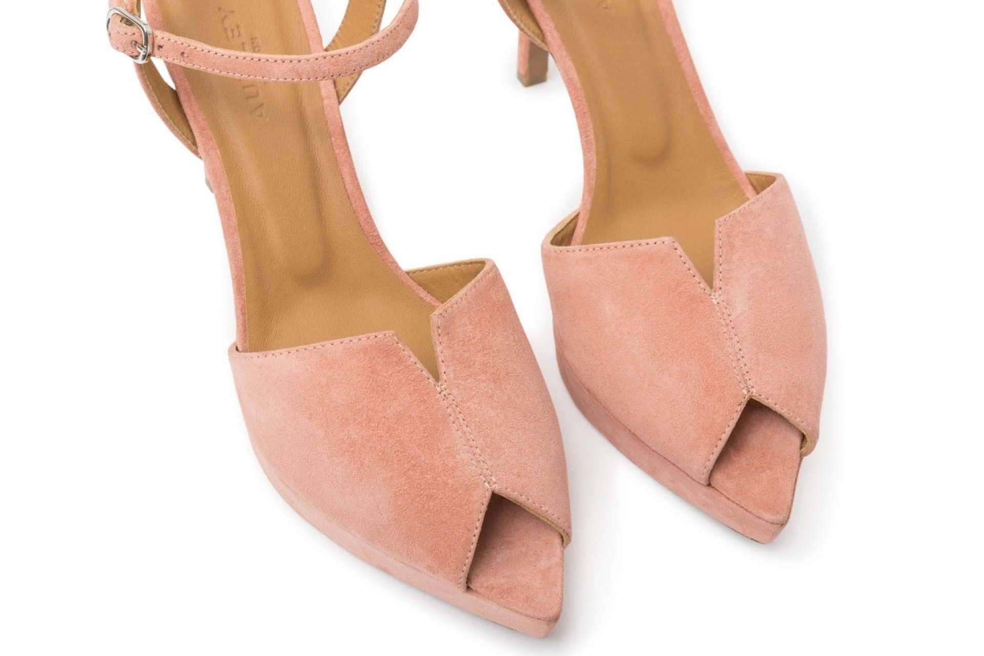 Pistoletazo de salida a la nueva colección de sandalias de mujer en piel en Audley Shoes