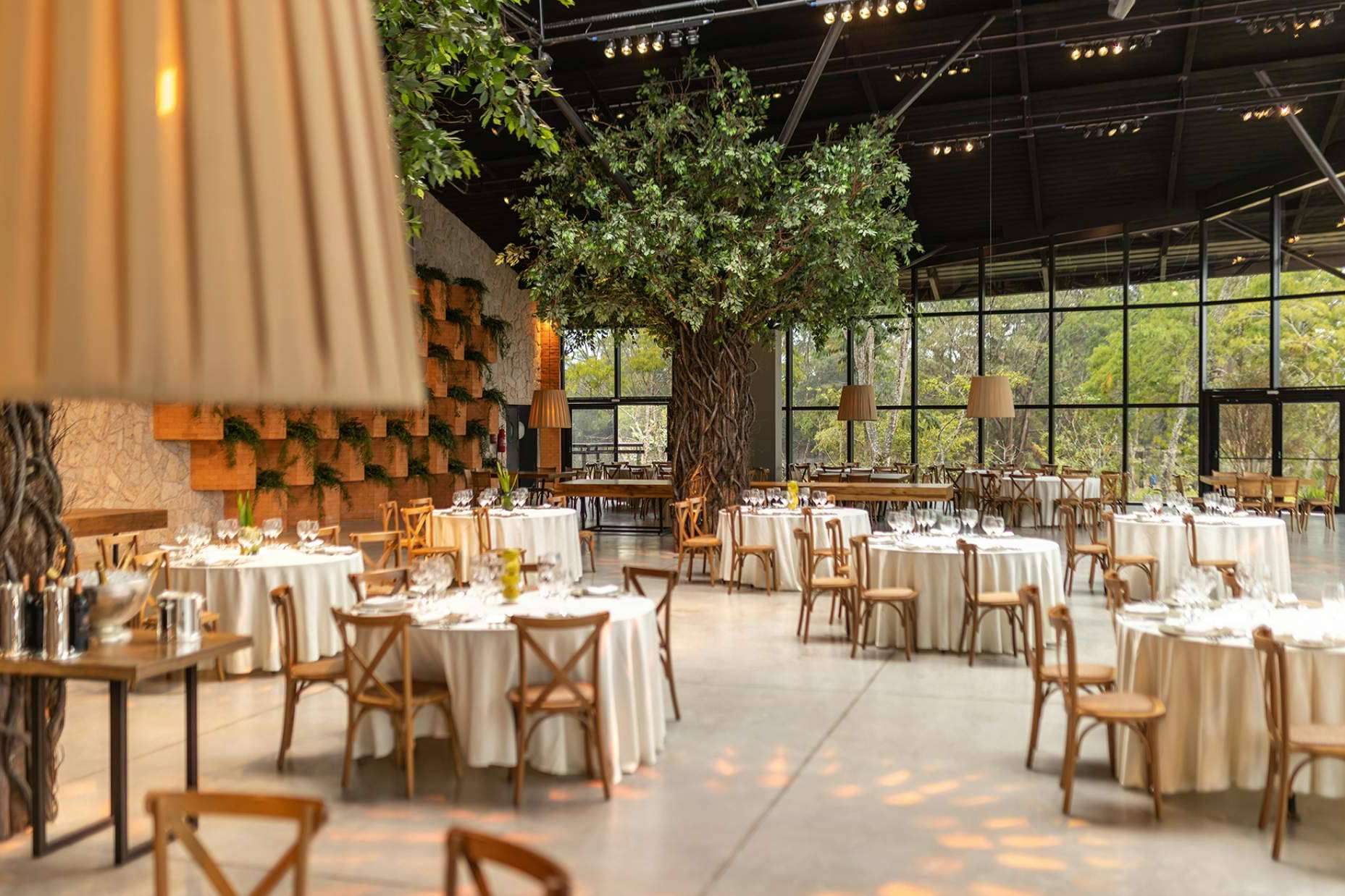 INDAStudio se especializa en interiorismo de restaurantes para ofrecer una mejor experiencia a los clientes