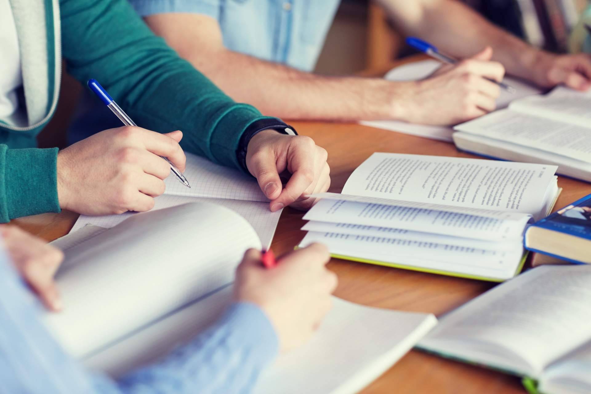 4 factores que afectan la decisión de los estudiantes en el momento de buscar pisos