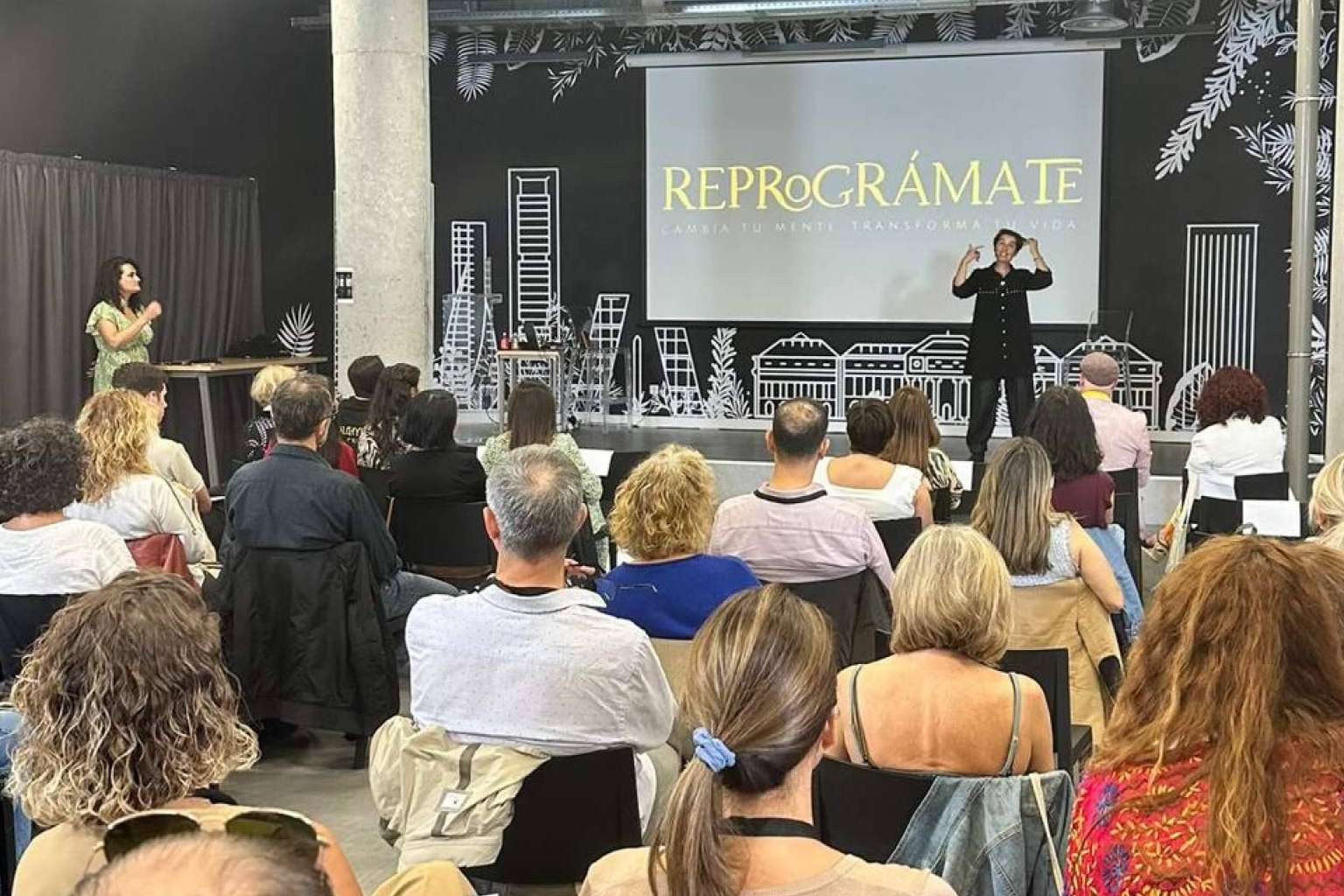 El Poder de la Mentalidad; liderazgo consciente y éxito empresarial