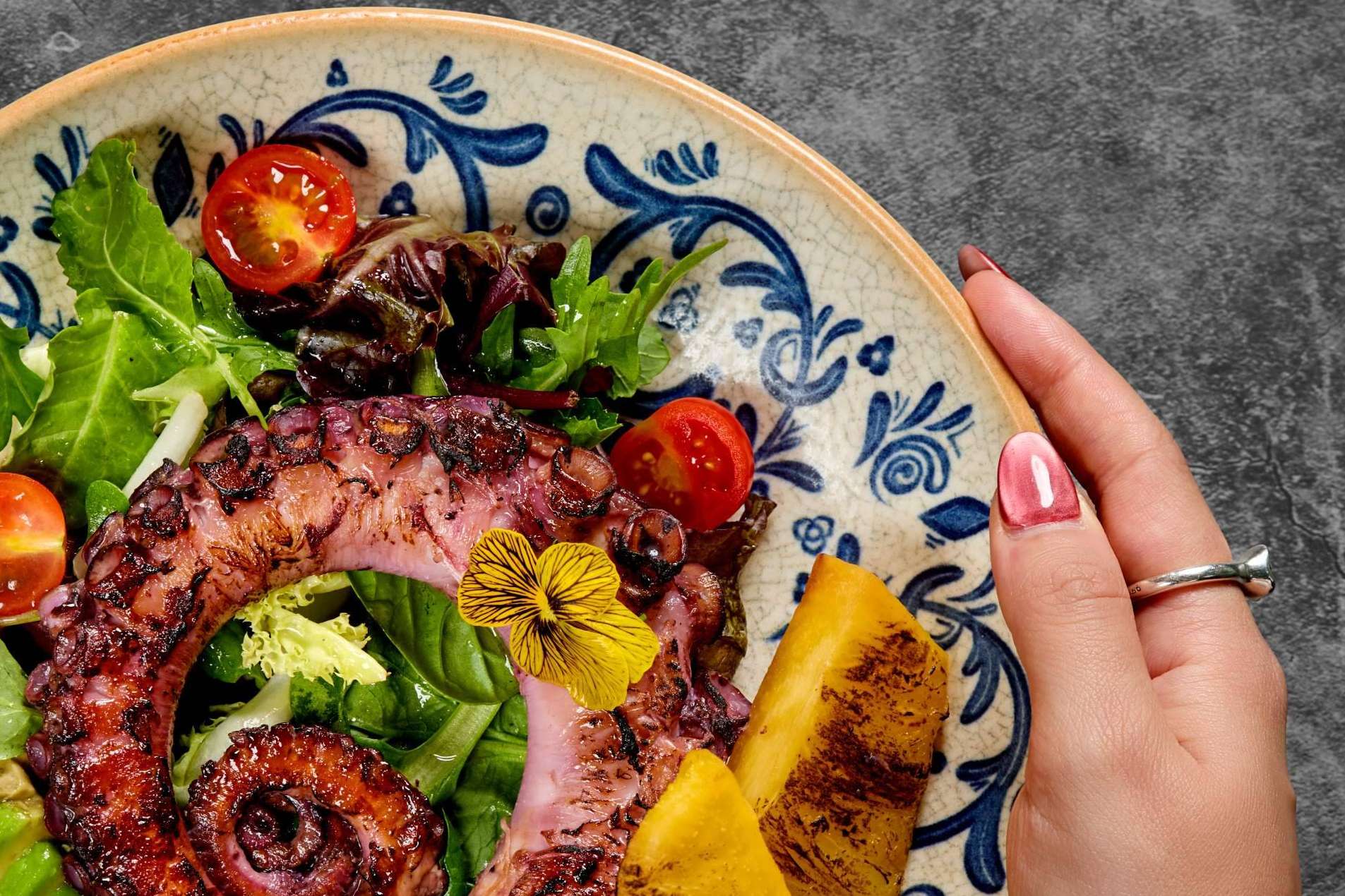 La nueva carta de CentOnze celebra el Mediterráneo con producto fresco y cocina de autor