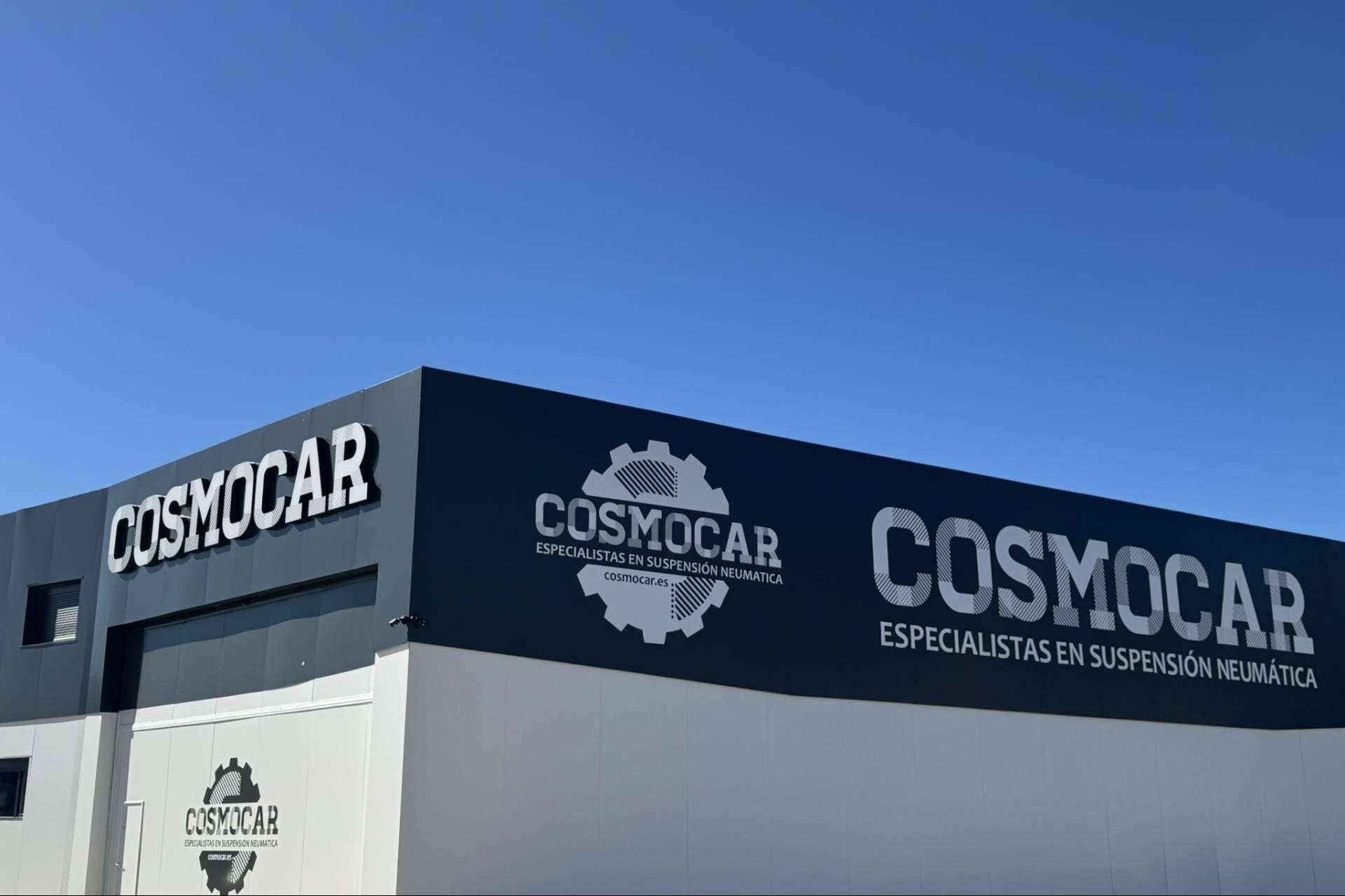 Cosmocar amplía su servicio post-venta con más de medio millón de referencias en stock