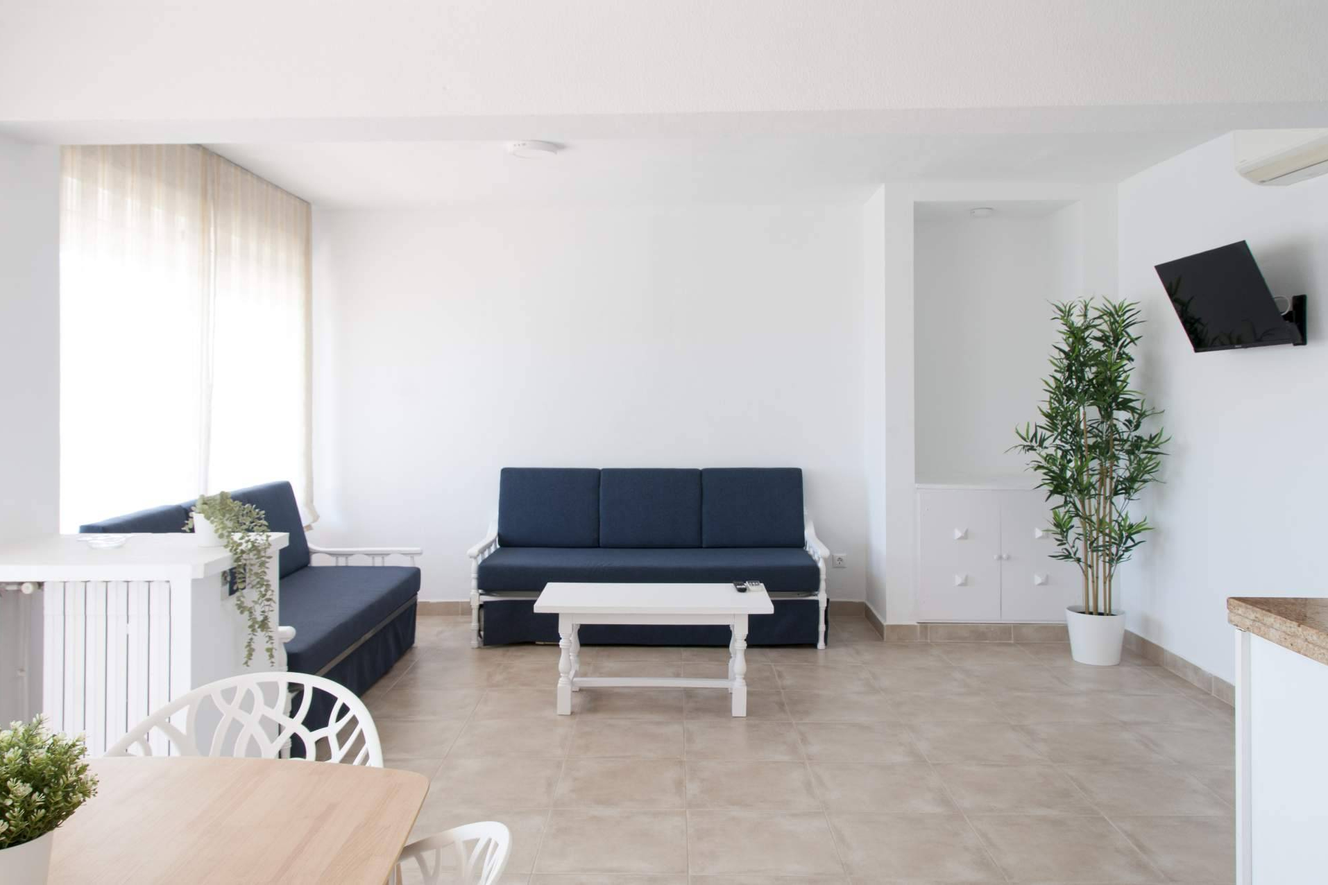 Apartamentos Concorde, alojamiento frente al mar en Playa San Juan, Alicante